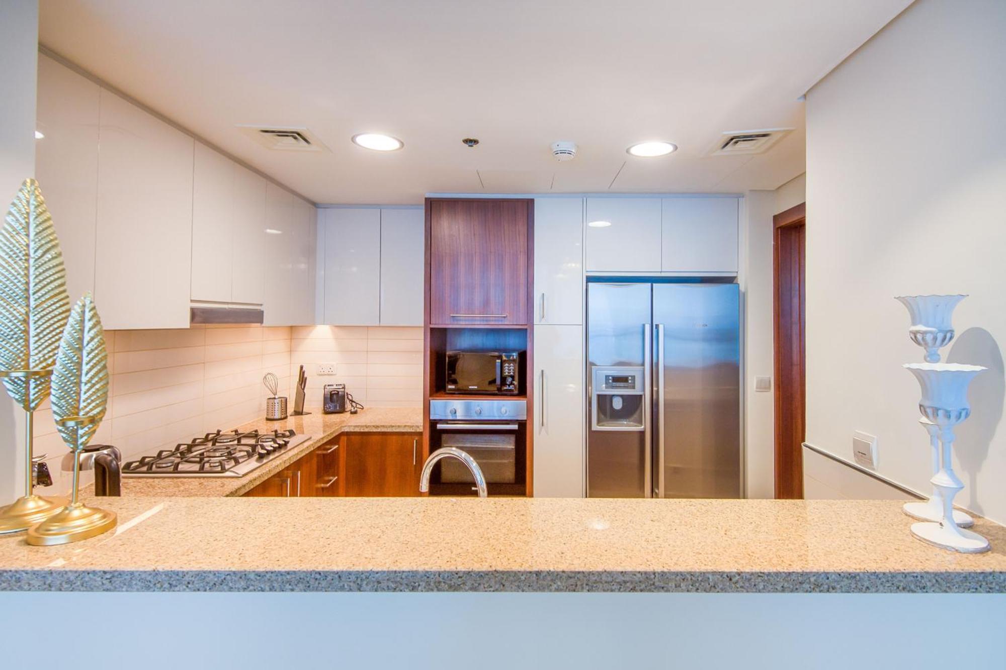 Elegant 2 Bedroom In Burj Vista, Downtown Apartment