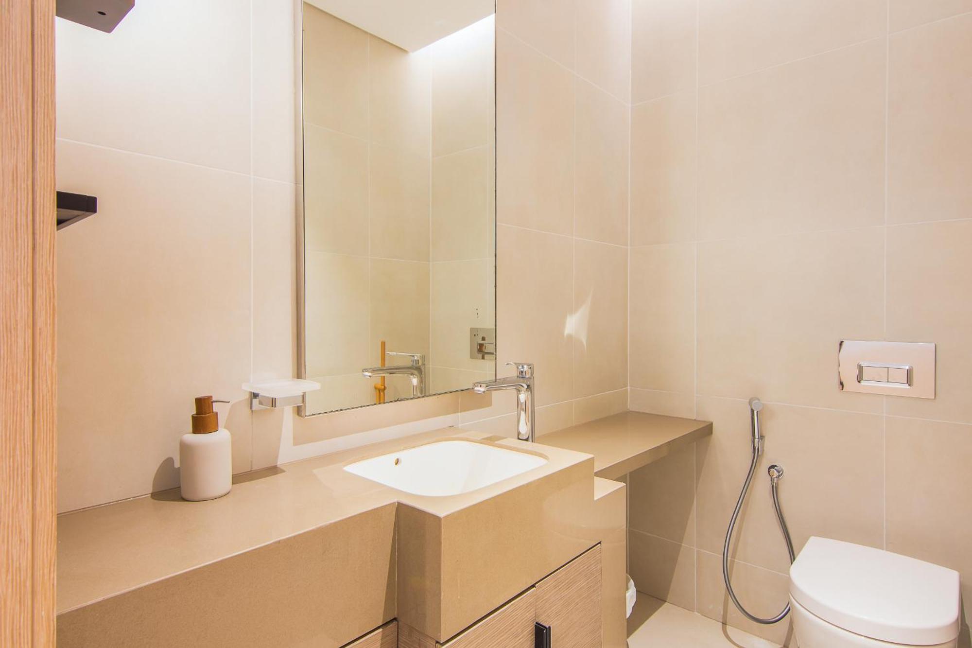 Address Residential 2 Bdr, Jbr *