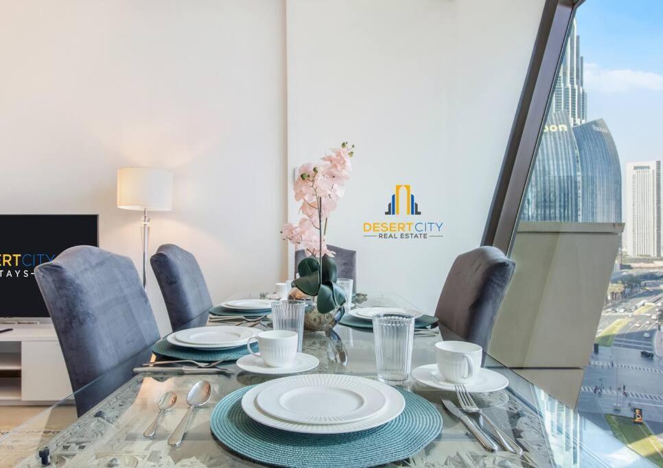 Apartment Luxurious 2 Bed Next To Burj Khalifa, Hosted By Desert Dubai