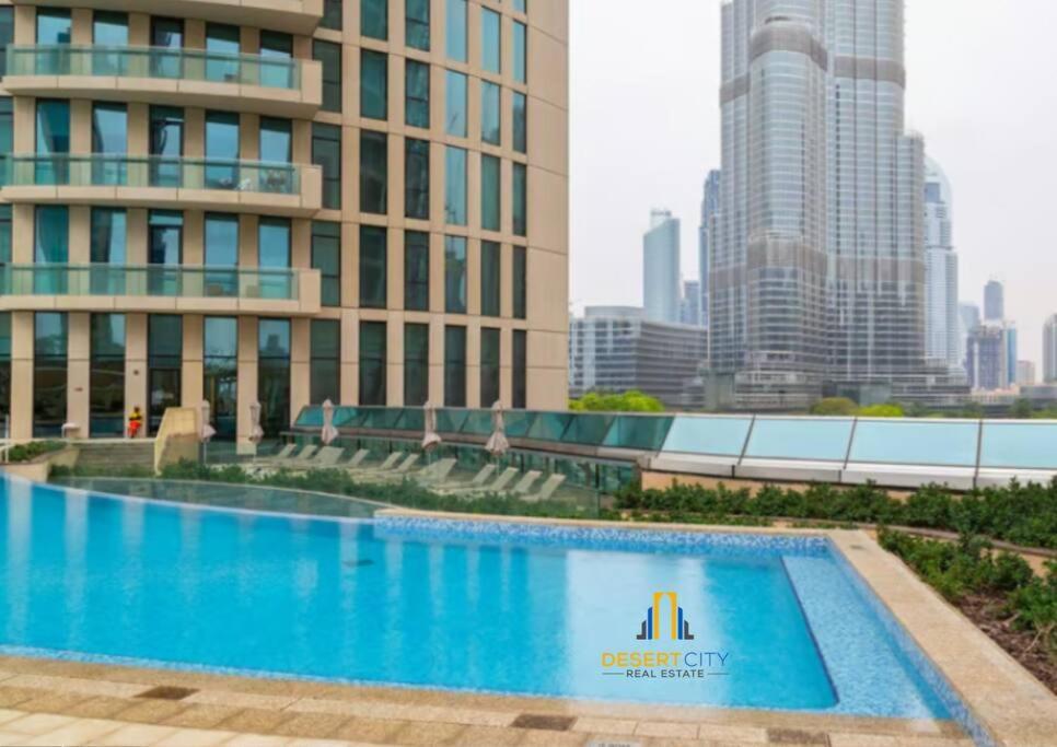 Luxurious 2 Bed Next To Burj Khalifa, Hosted By Desert Dubai