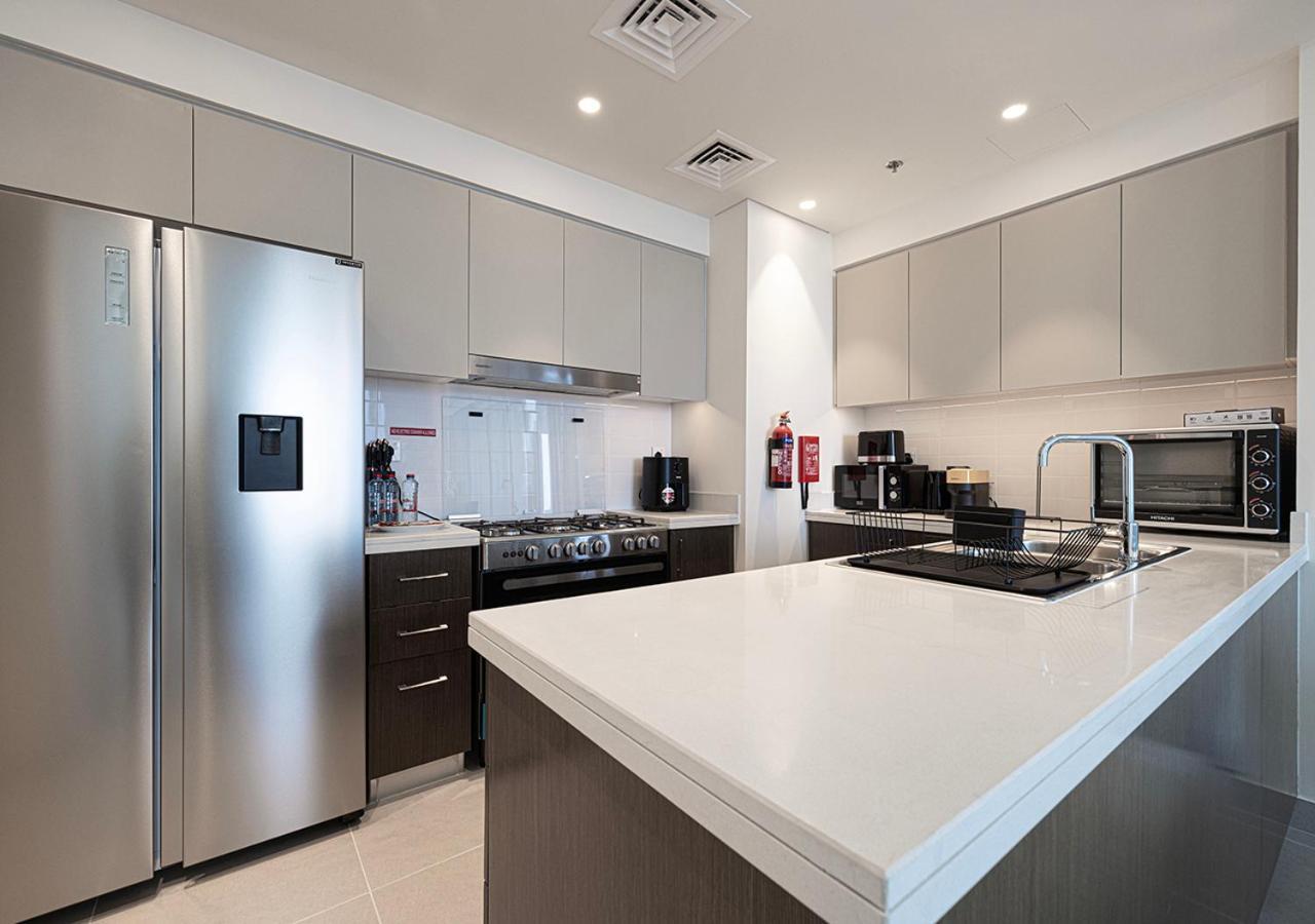 Luxury 4br In Downtown With Burj View Apartment