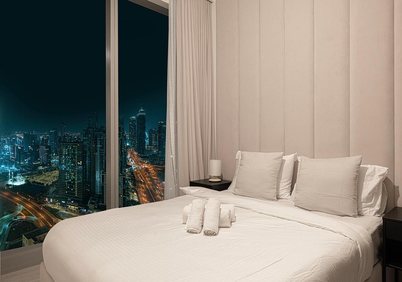 Luxury 4br In Downtown With Burj & Fountain Views