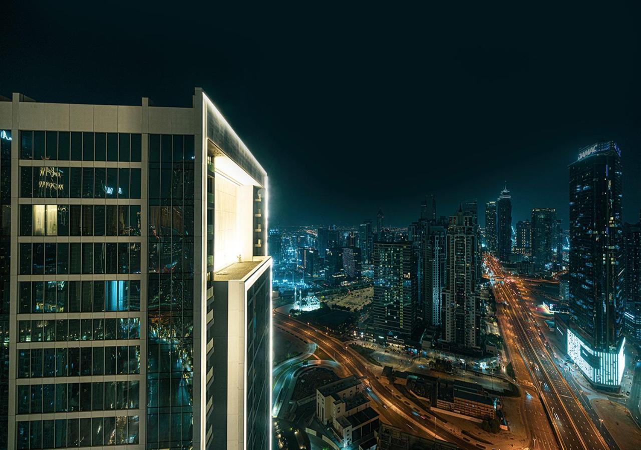 Luxury 4br In Downtown With Burj View Dubai