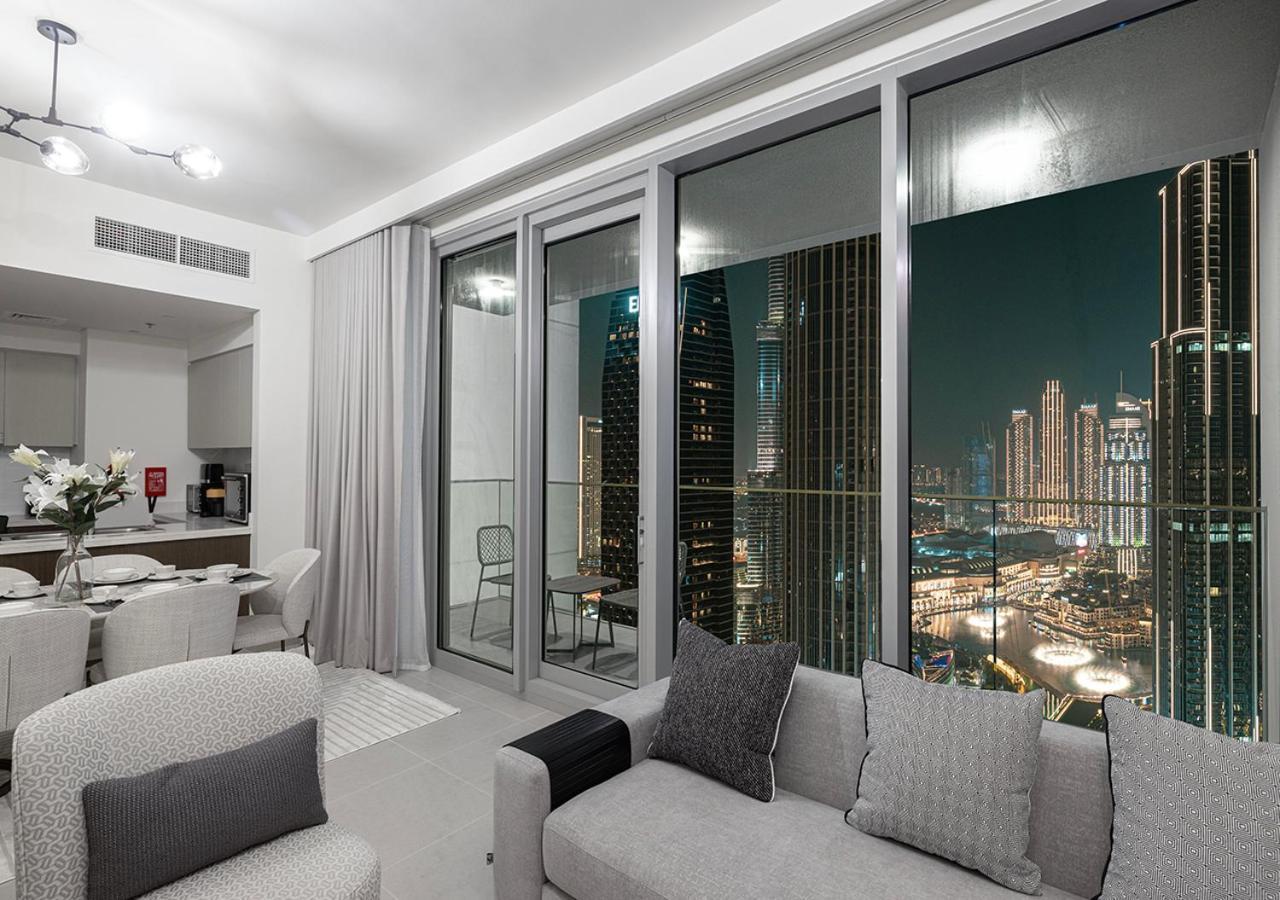 Luxury 4br In Downtown With Burj & Fountain Views Appartement Dubaï