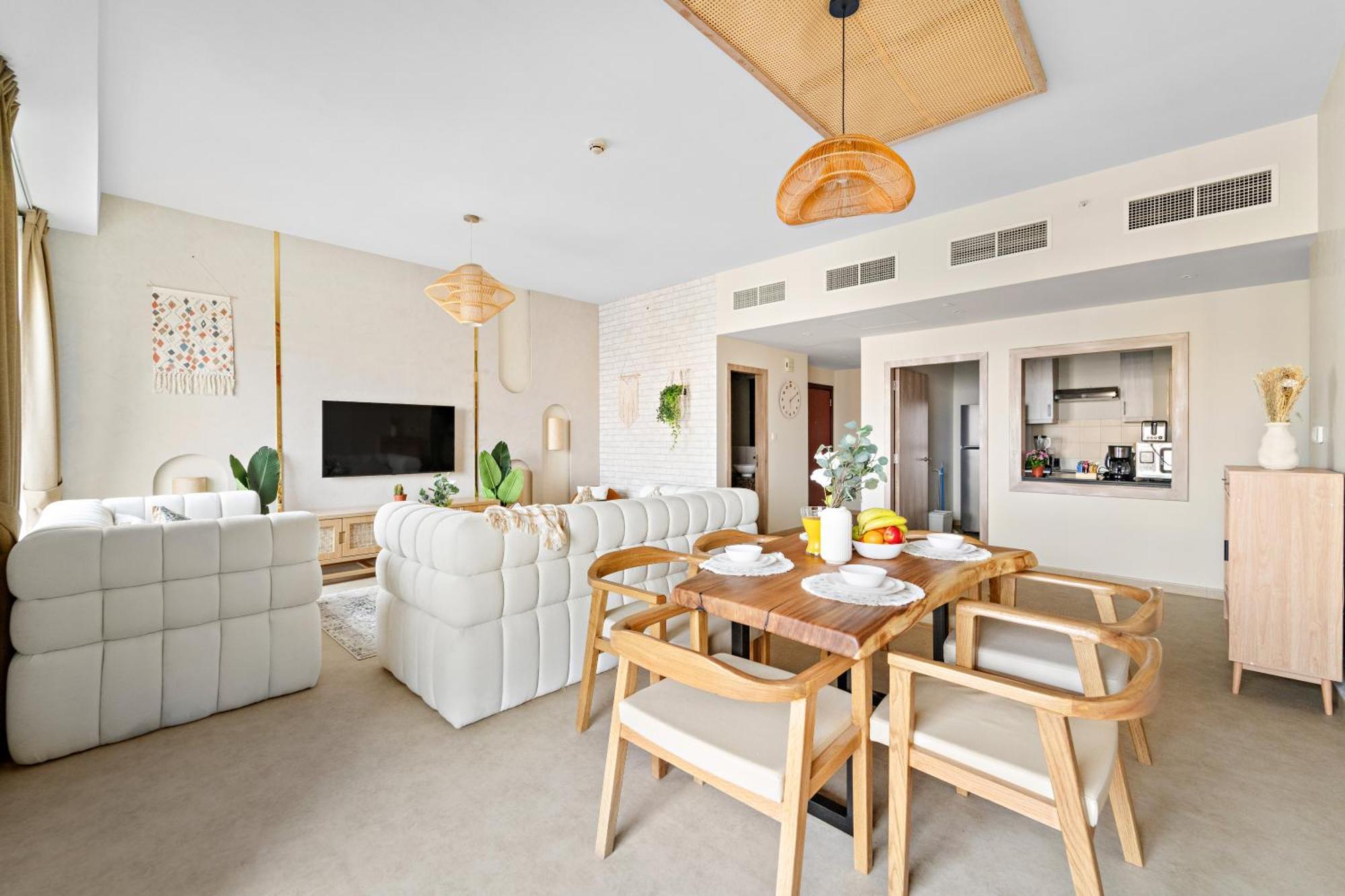 Aesthetic , Sleeps 6, Pool, Gym & Waterfront Views Vakantiehuis *