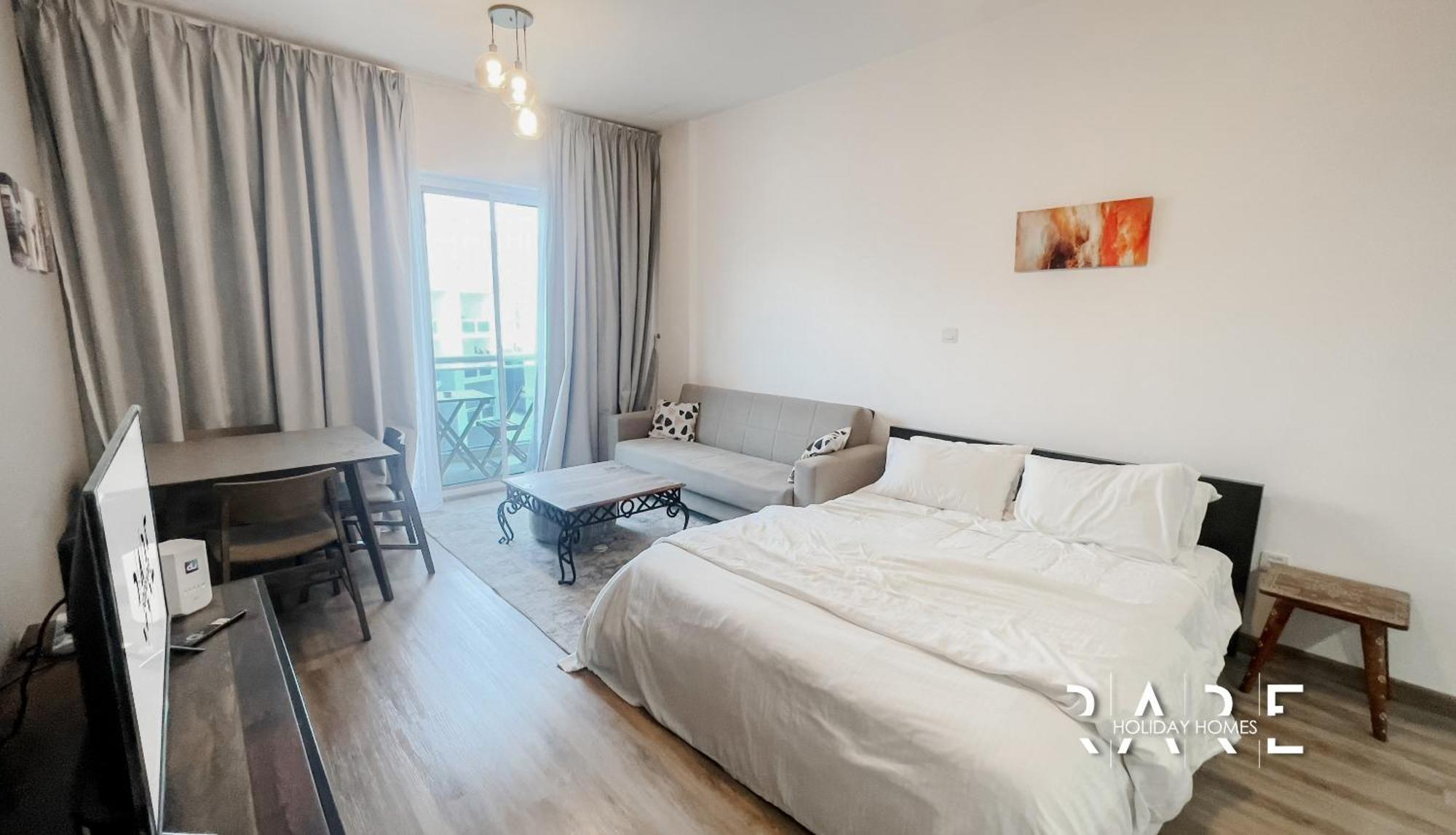 Rare Holiday Homes - Near The Lake - Lago Vista B - Dubai Production City - Impz - R2112 Dubaï