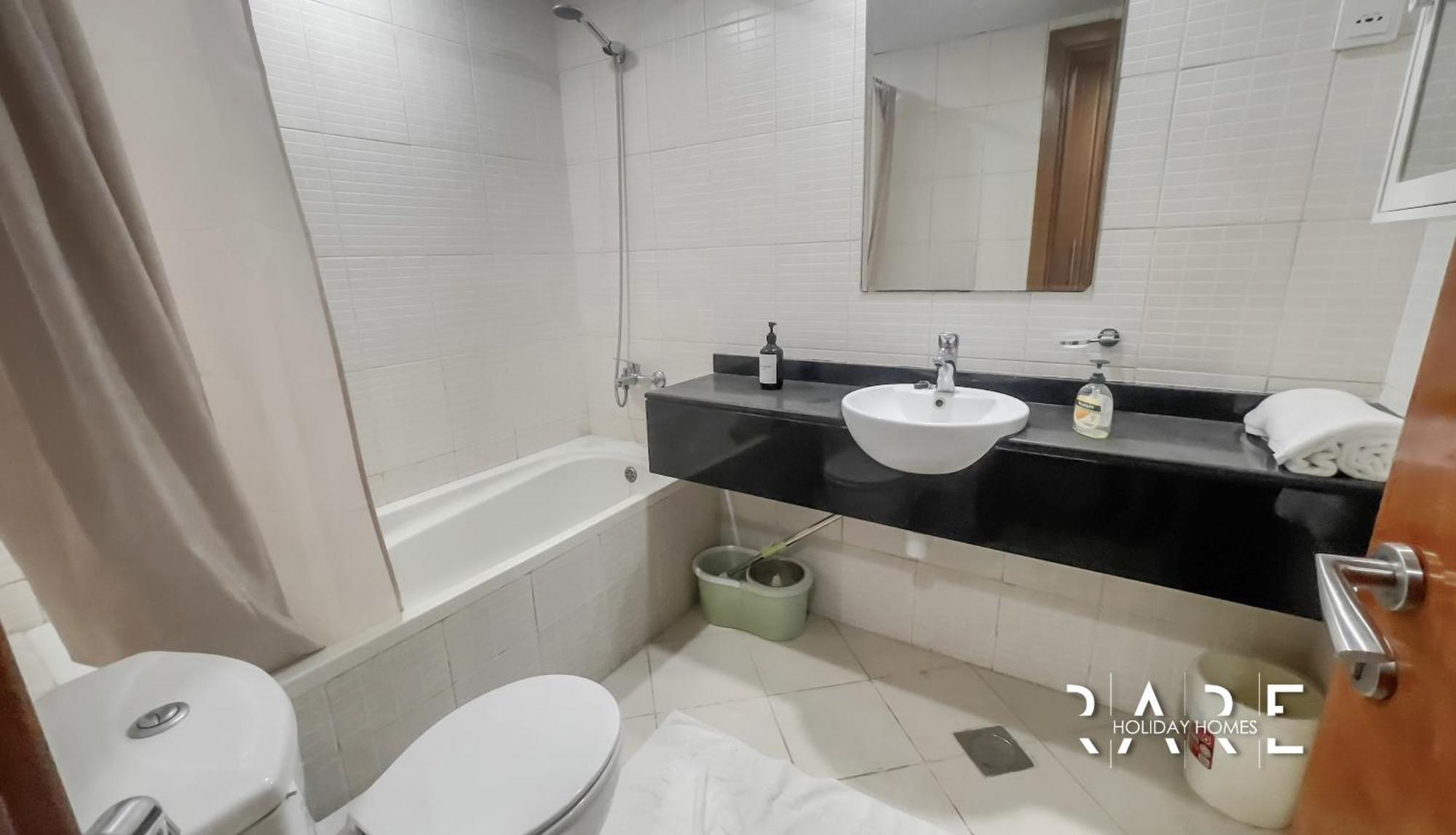 Rare Holiday Homes - Near The Lake - Lago Vista B - Dubai Production City - Impz - R2112