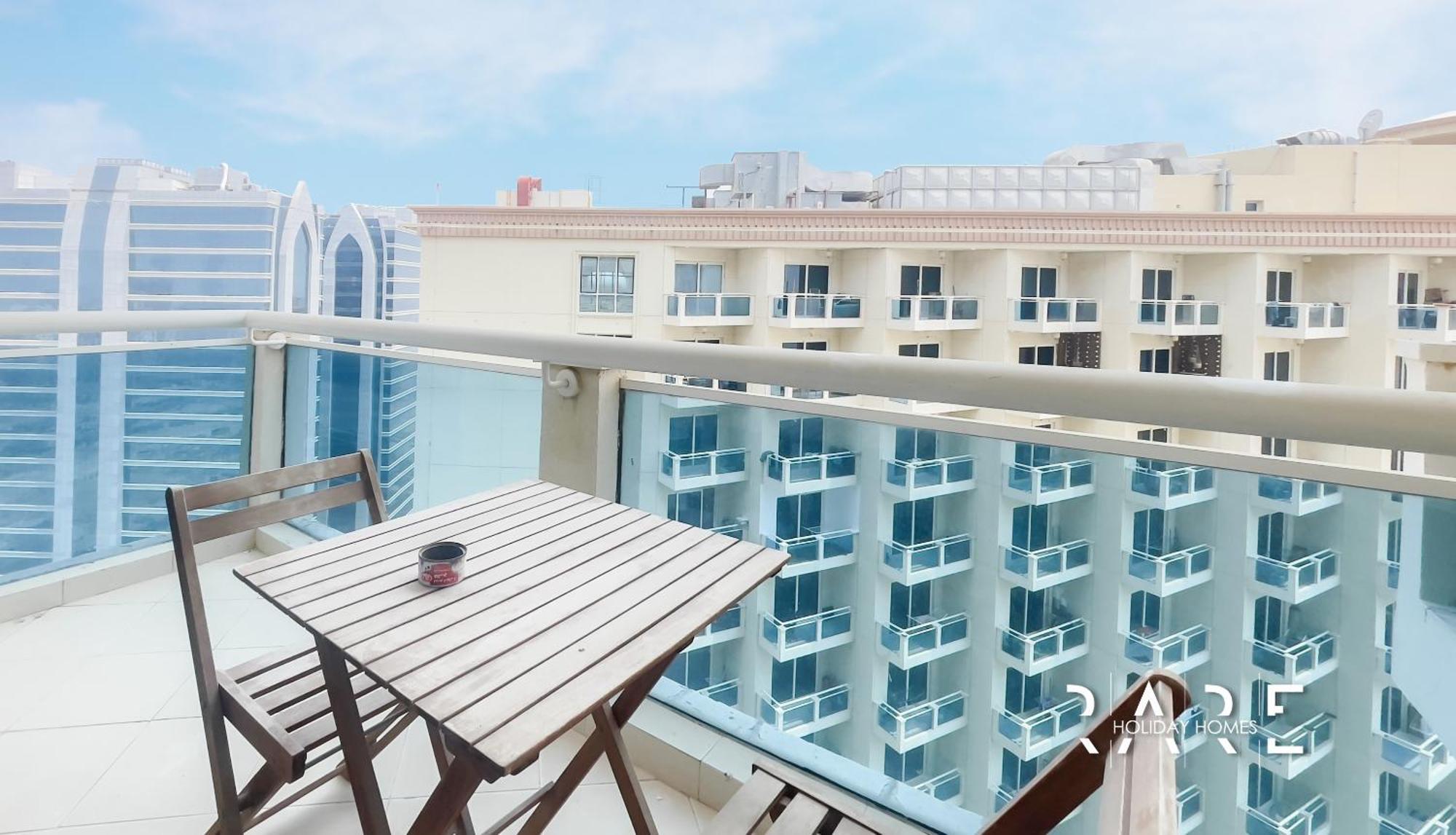 Appartement Rare Holiday Homes - Near The Lake - Lago Vista B - Dubai Production City - Impz - R2112 *
