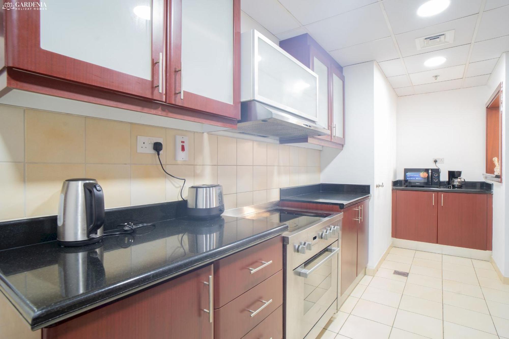 Apartment Jbr The Walk - Shams 2, Spacious Accommodate 7 Adults With 5m Walk To The By Gardenia *