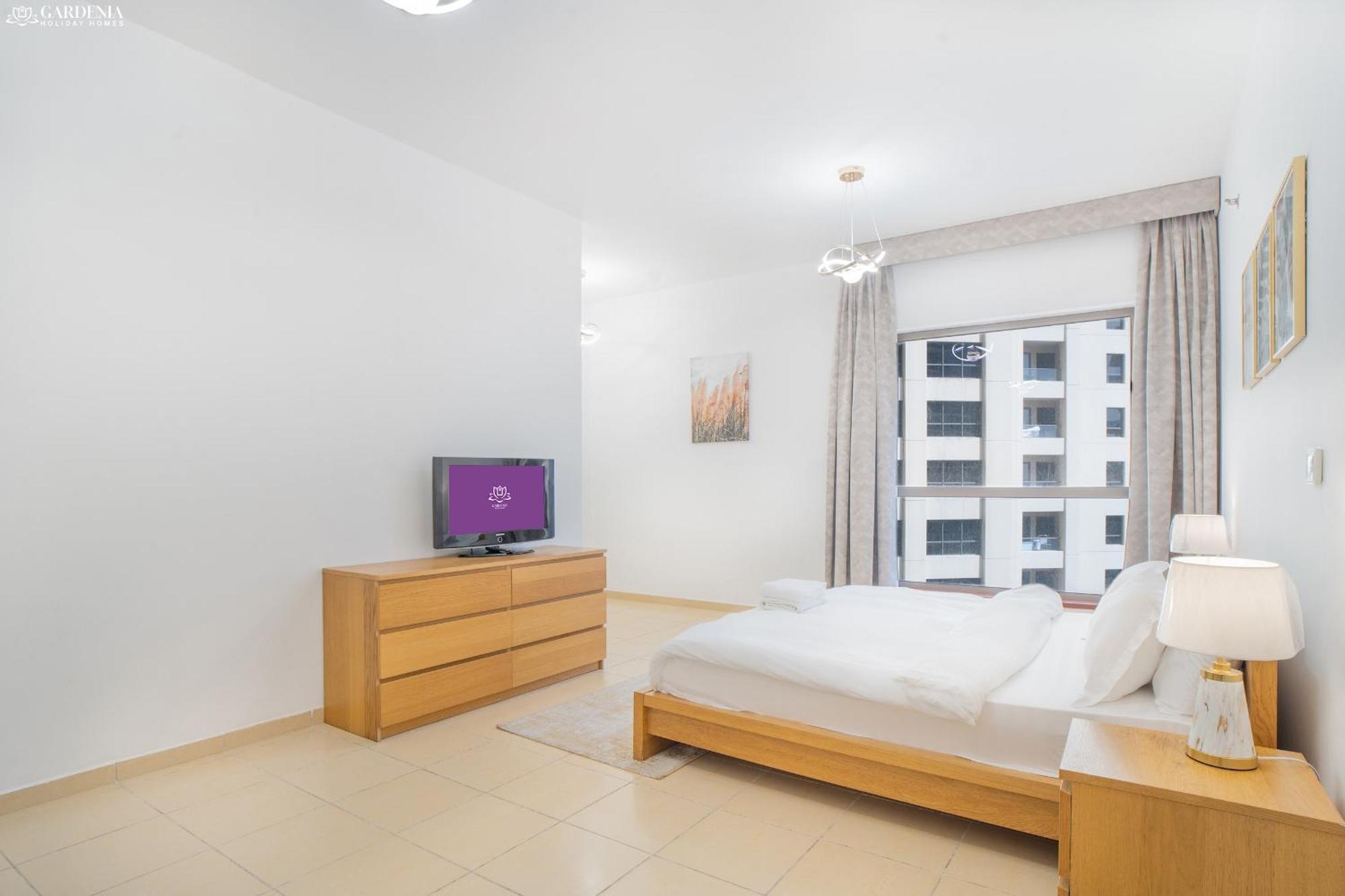 Jbr The Walk - Shams 2, Spacious Accommodate 7 Adults With 5m Walk To The By Gardenia Apartment Dubai