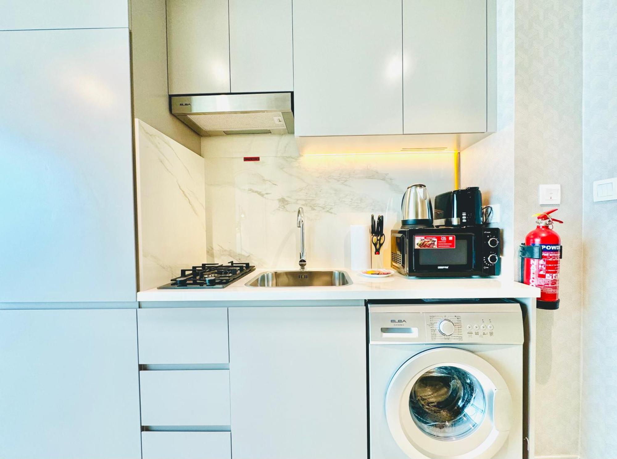 Apartemen Venduras - Skyline View Farhad Azizi Al Jaddaf
