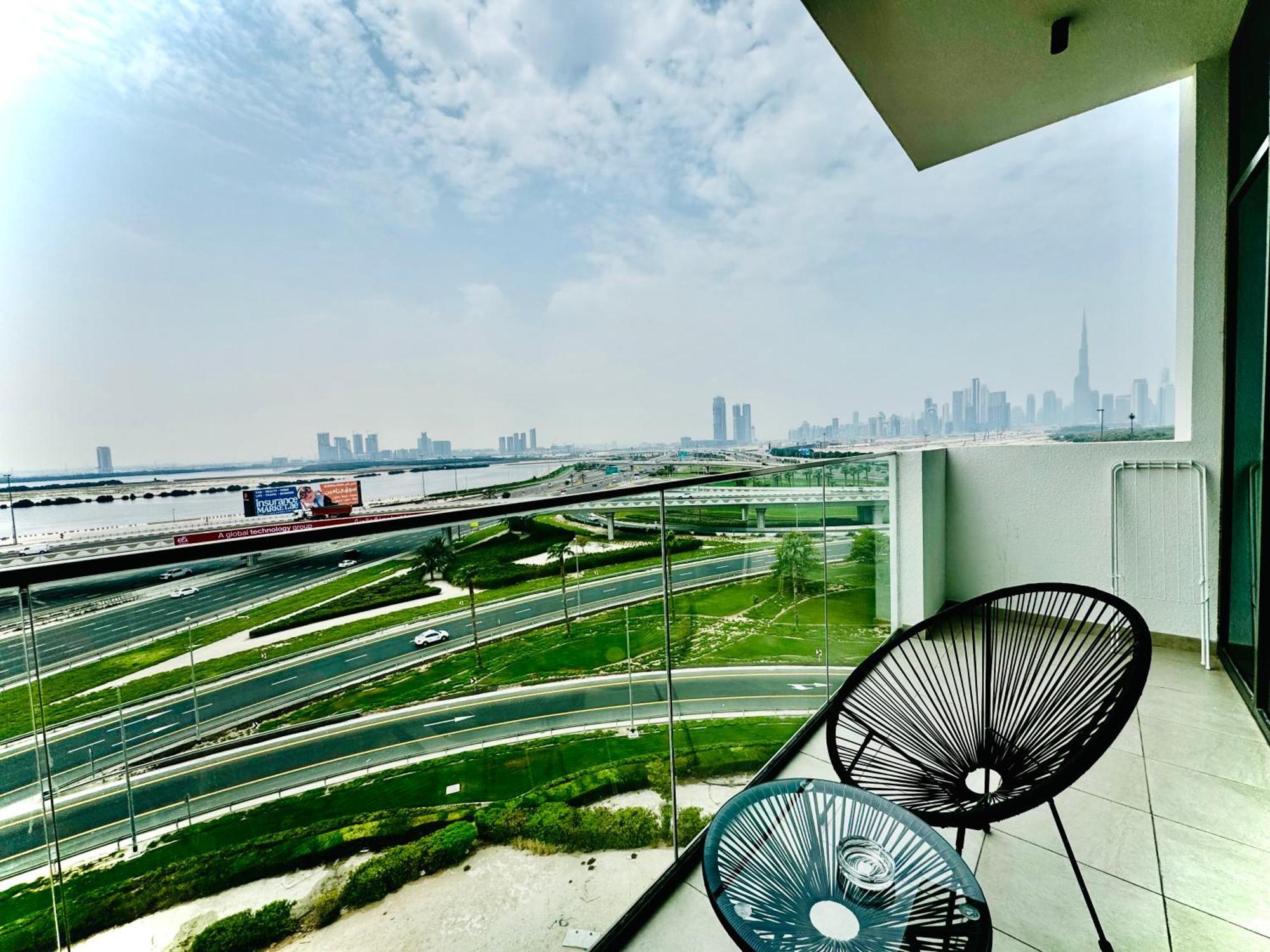 Venduras - Skyline View Farhad Azizi Al Jaddaf Apartemen *