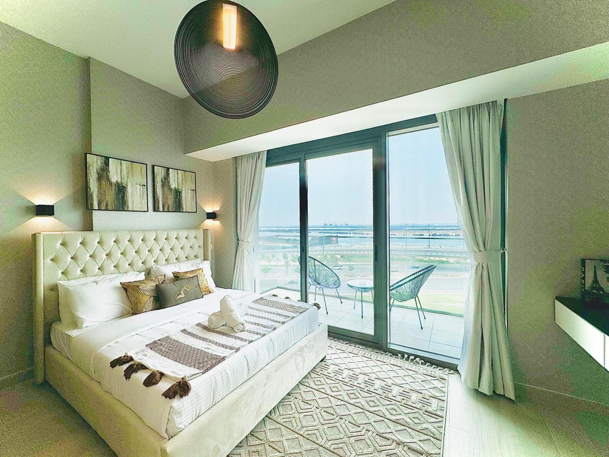 Venduras - Skyline View Farhad Azizi Al Jaddaf Apartemen *