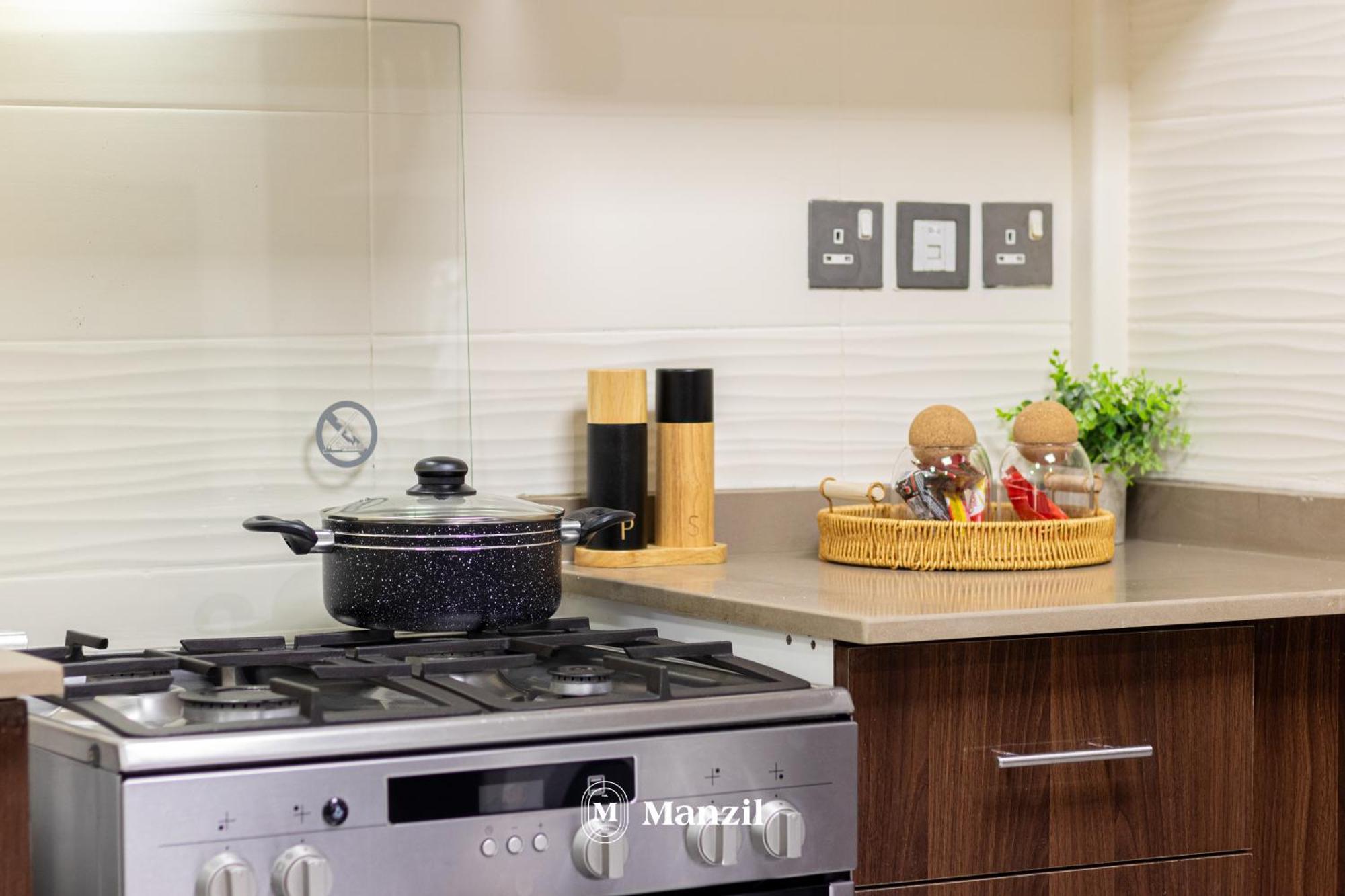 Manzil - In Silicon Oasis With Amenities Appartement