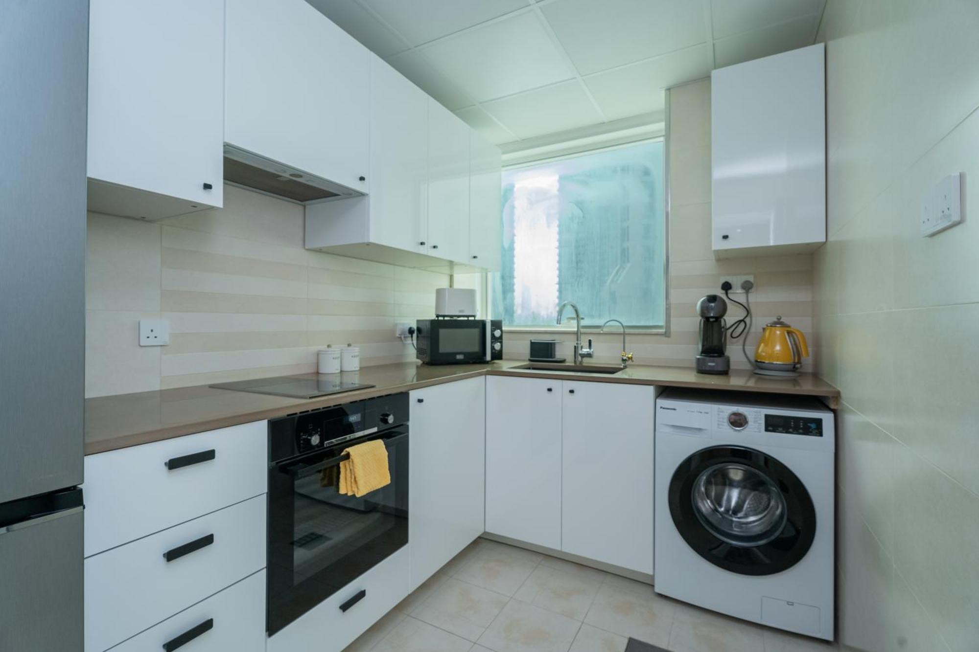 Escape 24 - Brand New & Luxury 1br High Floor Marina Pinnacle - Marina Harbour Views Dubai