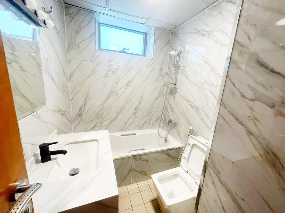 Appartement Lavish Bohemian 1 Bedroom In Marina With Rooftop Pool *