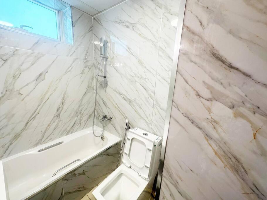 Lavish Bohemian 1 Bedroom In Marina With Rooftop Pool Appartement *