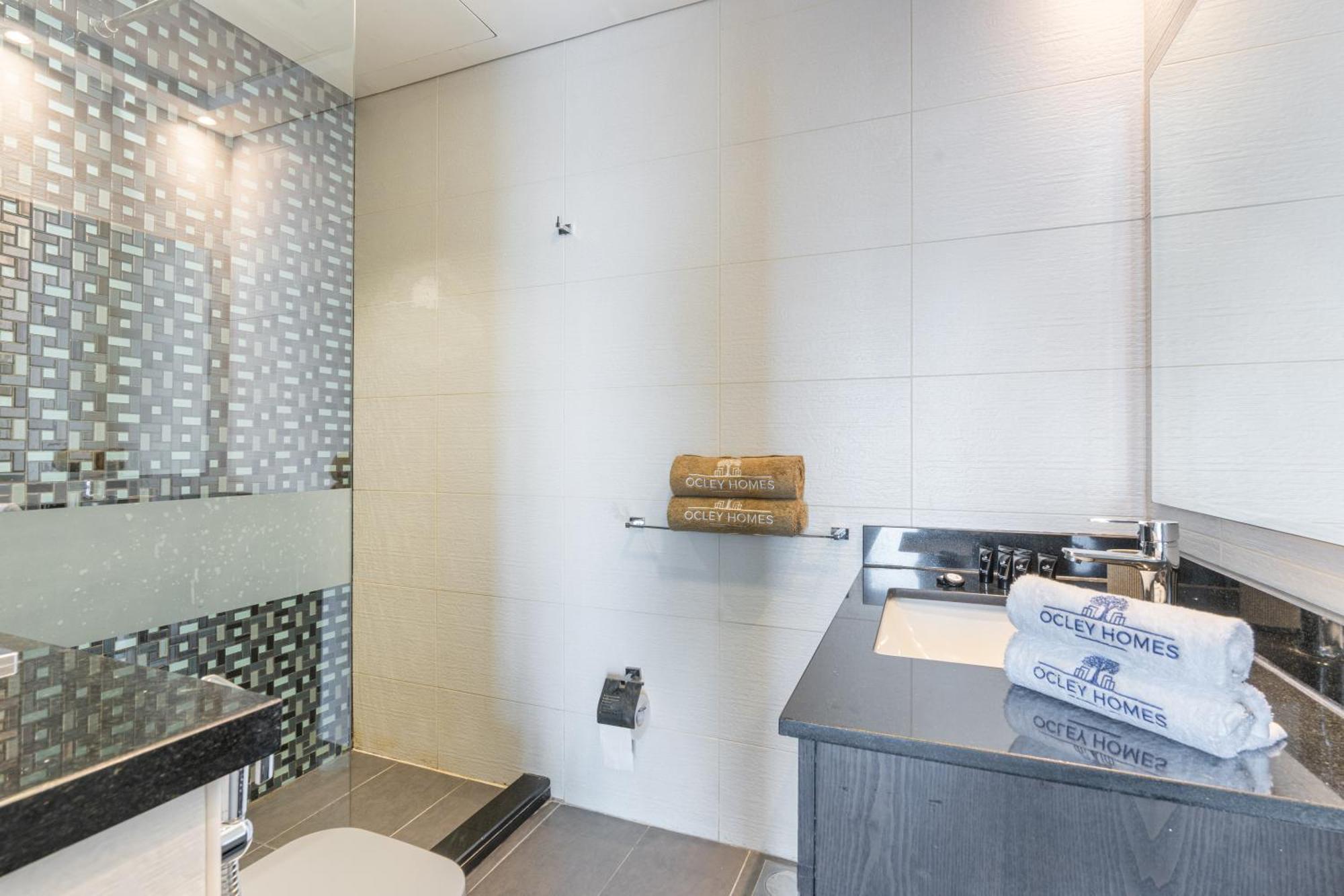 Bright & Elegant On The 44th At Cayan Tower Appartement *