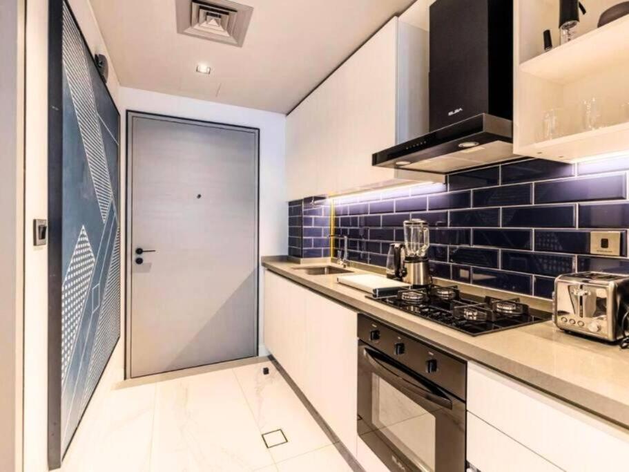 Appartement Mag318 Downtown Luxury - 5 Min Walk To Burj & Mall Dubaï