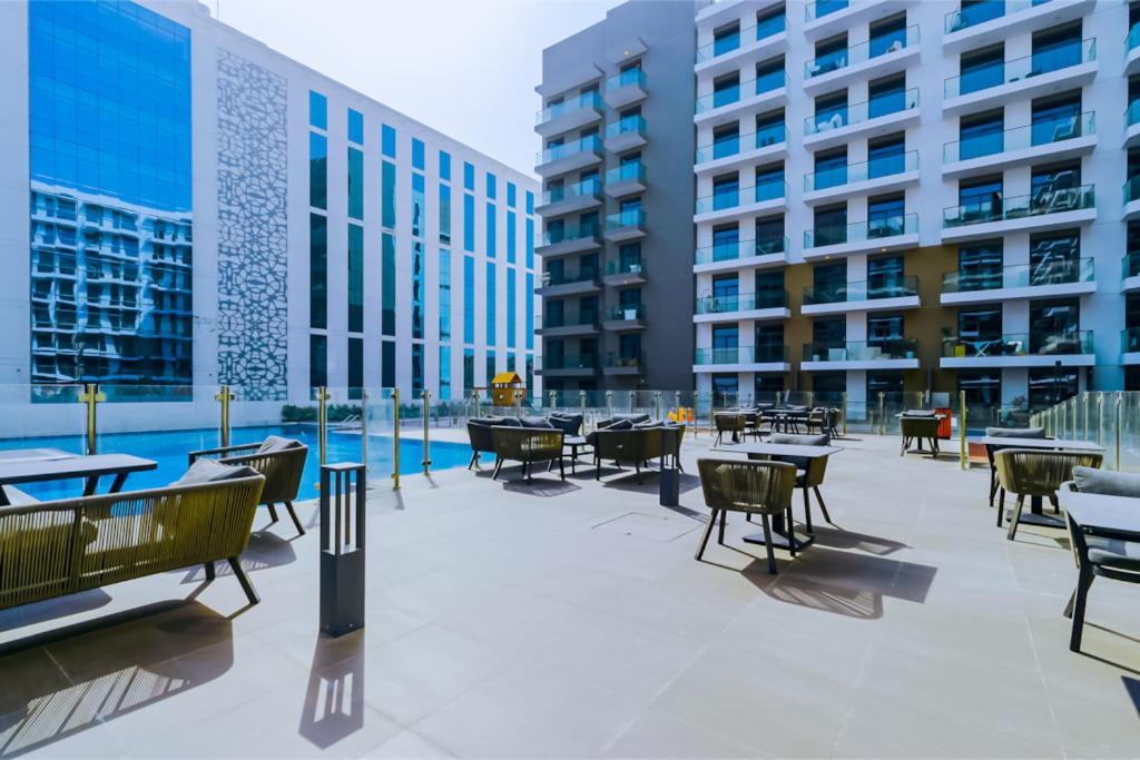 Sky View, Furnished, Freeparking *
