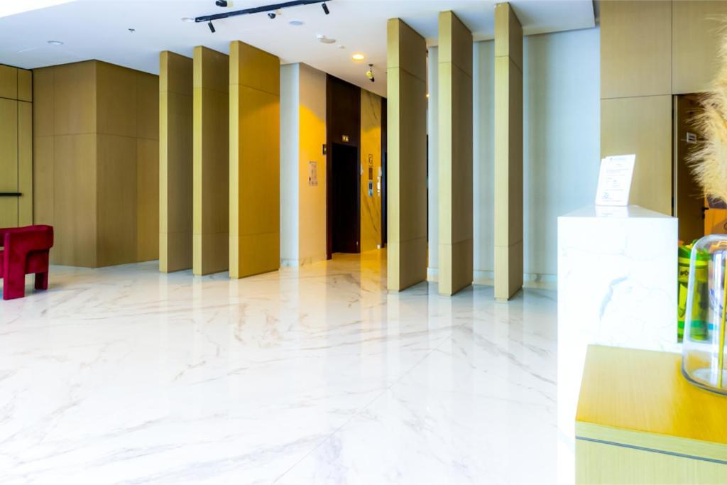 Sky View, Furnished, Freeparking Appartement *