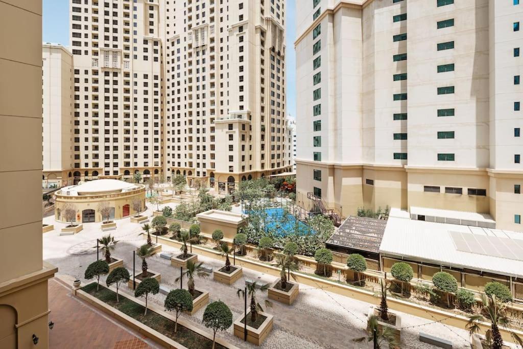 Luxury 1 Bedroom In Jbr With Access Dubai