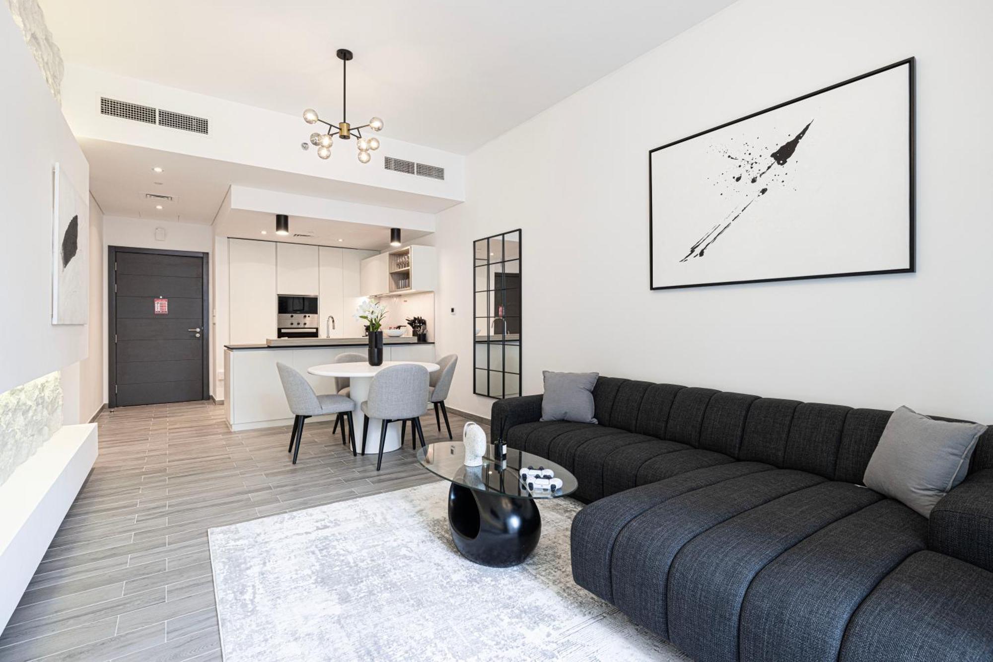 Sophisticated 1br With Pool View In Belgravia Square Jvc Appartement *