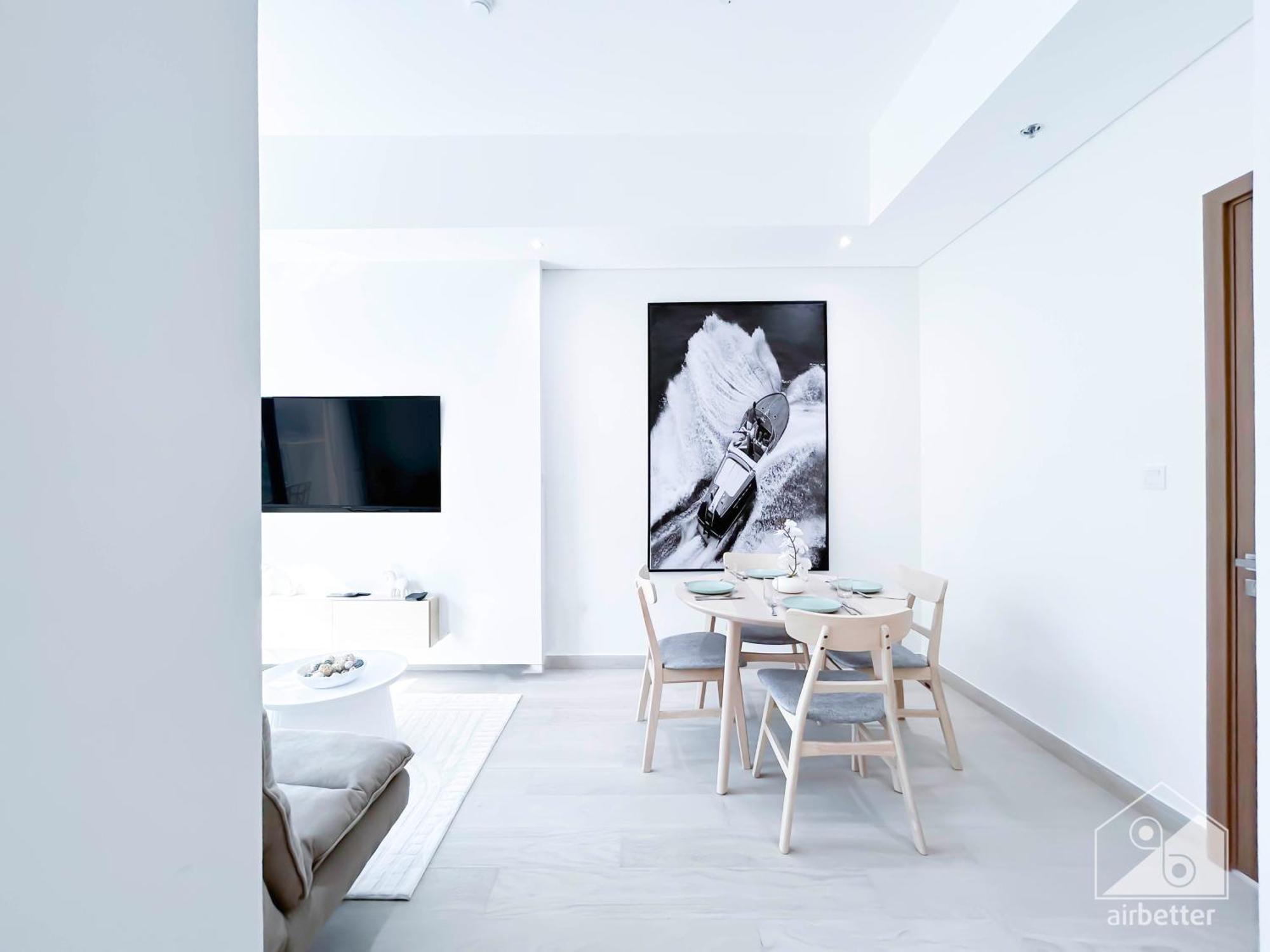Luxurious 1-br With Balcony In Azizi Fawad Dubaï