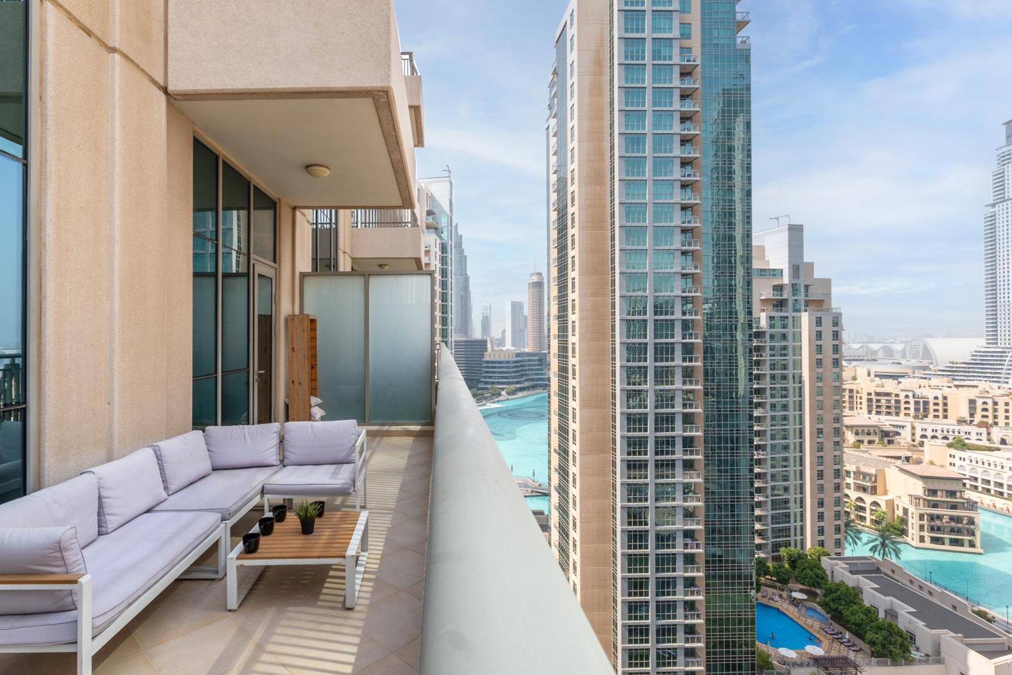 White Sage - Fountain View Stylish With Spacious Terrace Apartamento *