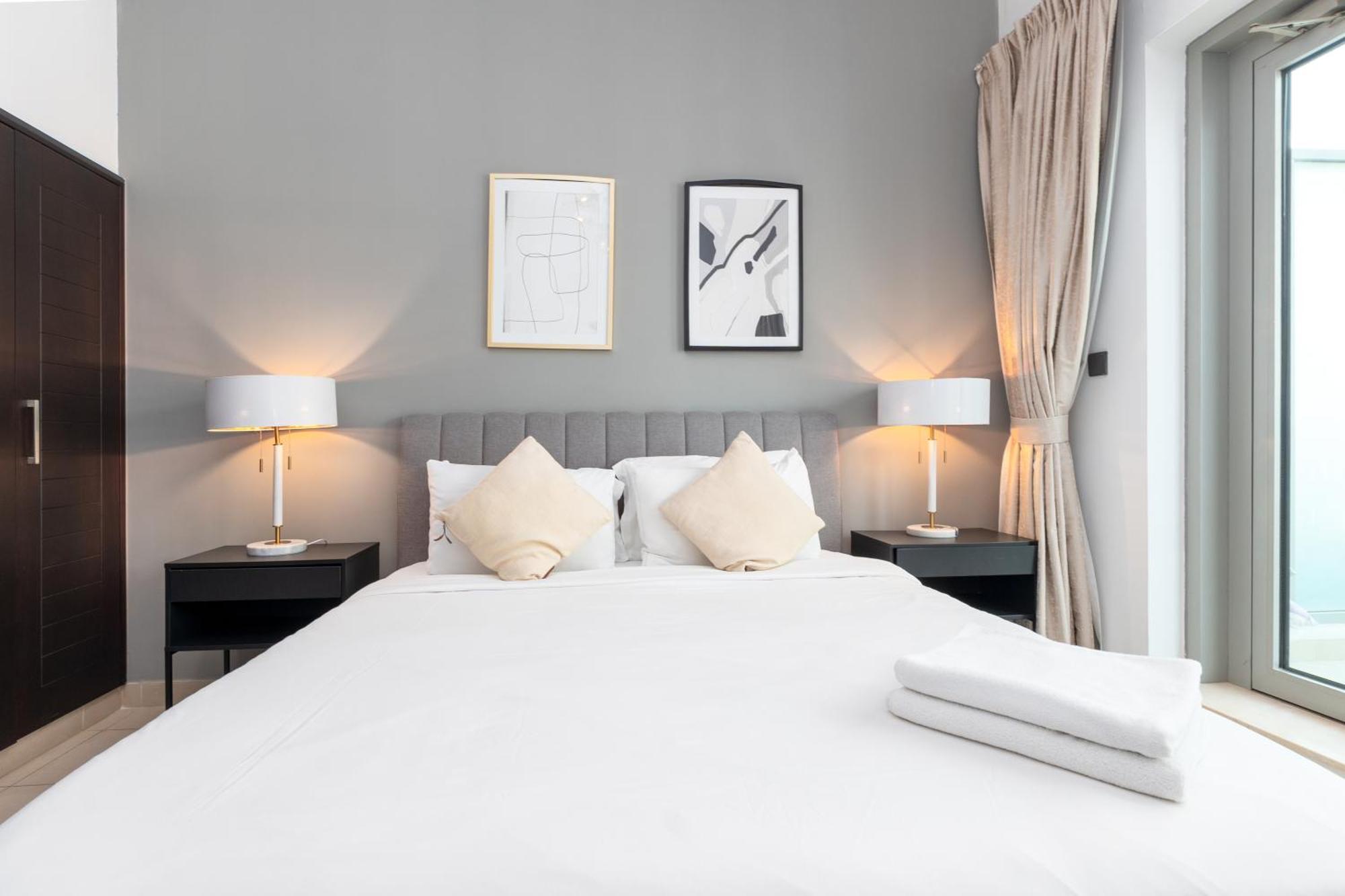 White Sage - Fountain View Stylish With Spacious Terrace Apartamento *