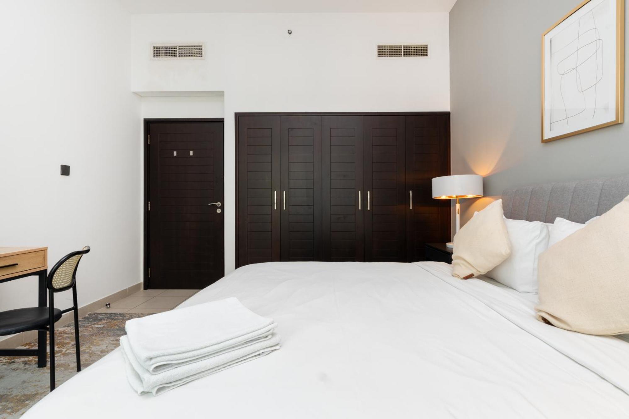 White Sage - Fountain View Stylish With Spacious Terrace Dubái