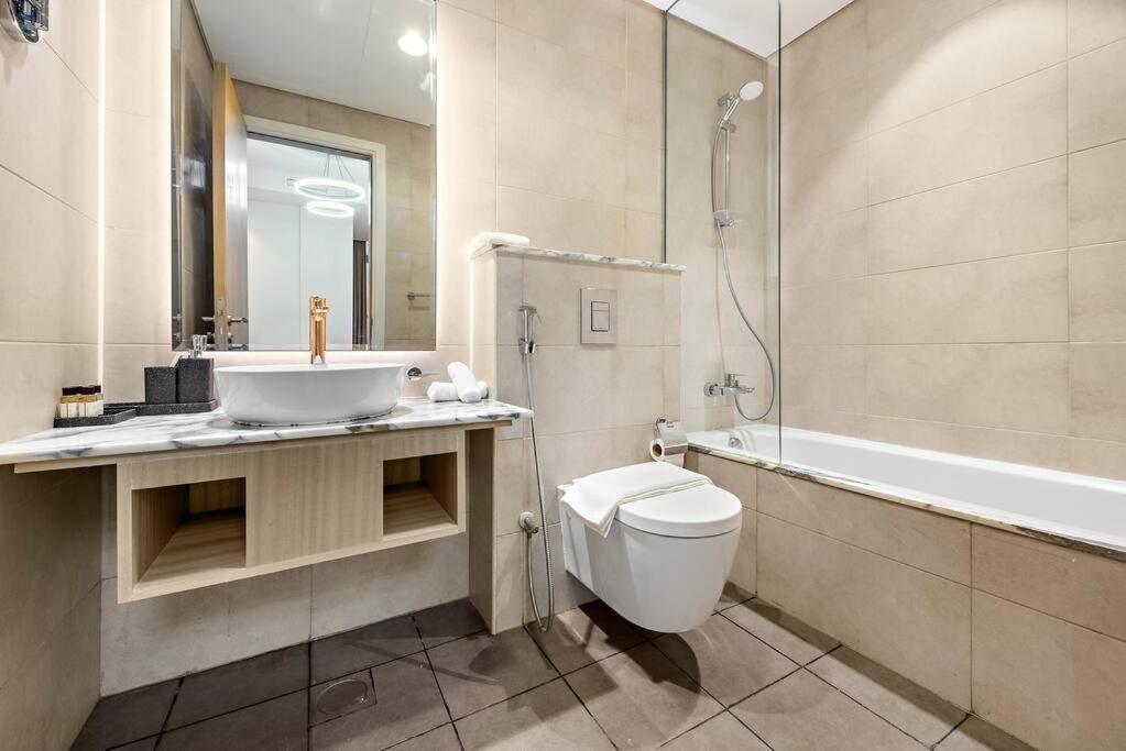 First Class 2br Luxurious High-floor Dubai