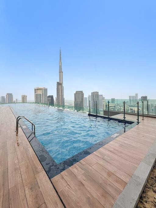 First Class 2br Luxurious High-floor * Dubai
