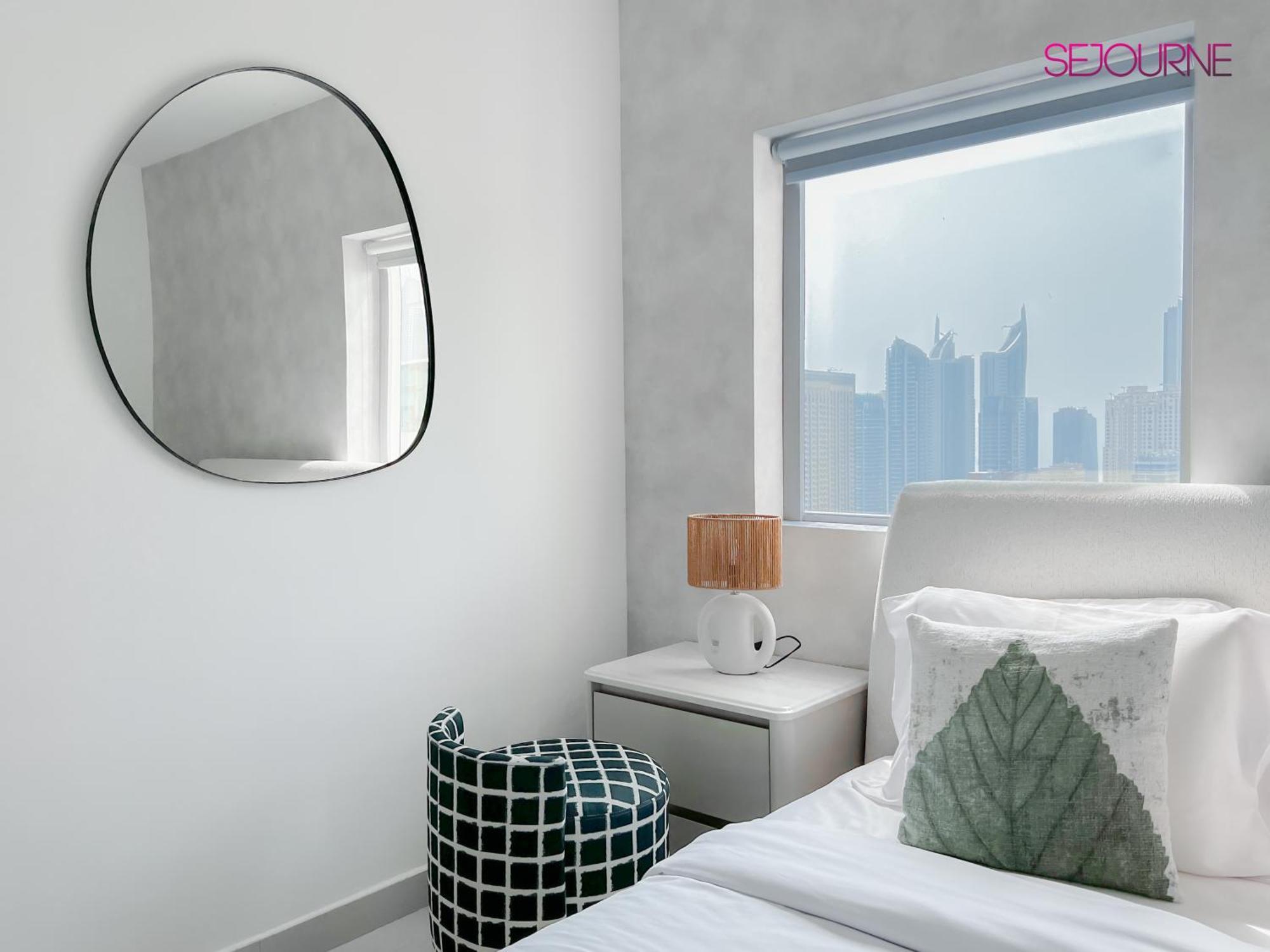 Luxurious 2br In Gate 1 Apartemen *