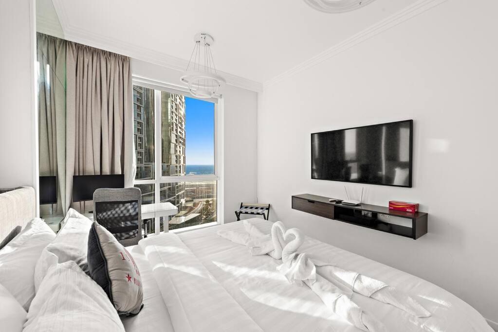 First Class 2br Vibrant Waterfront District Apartamento