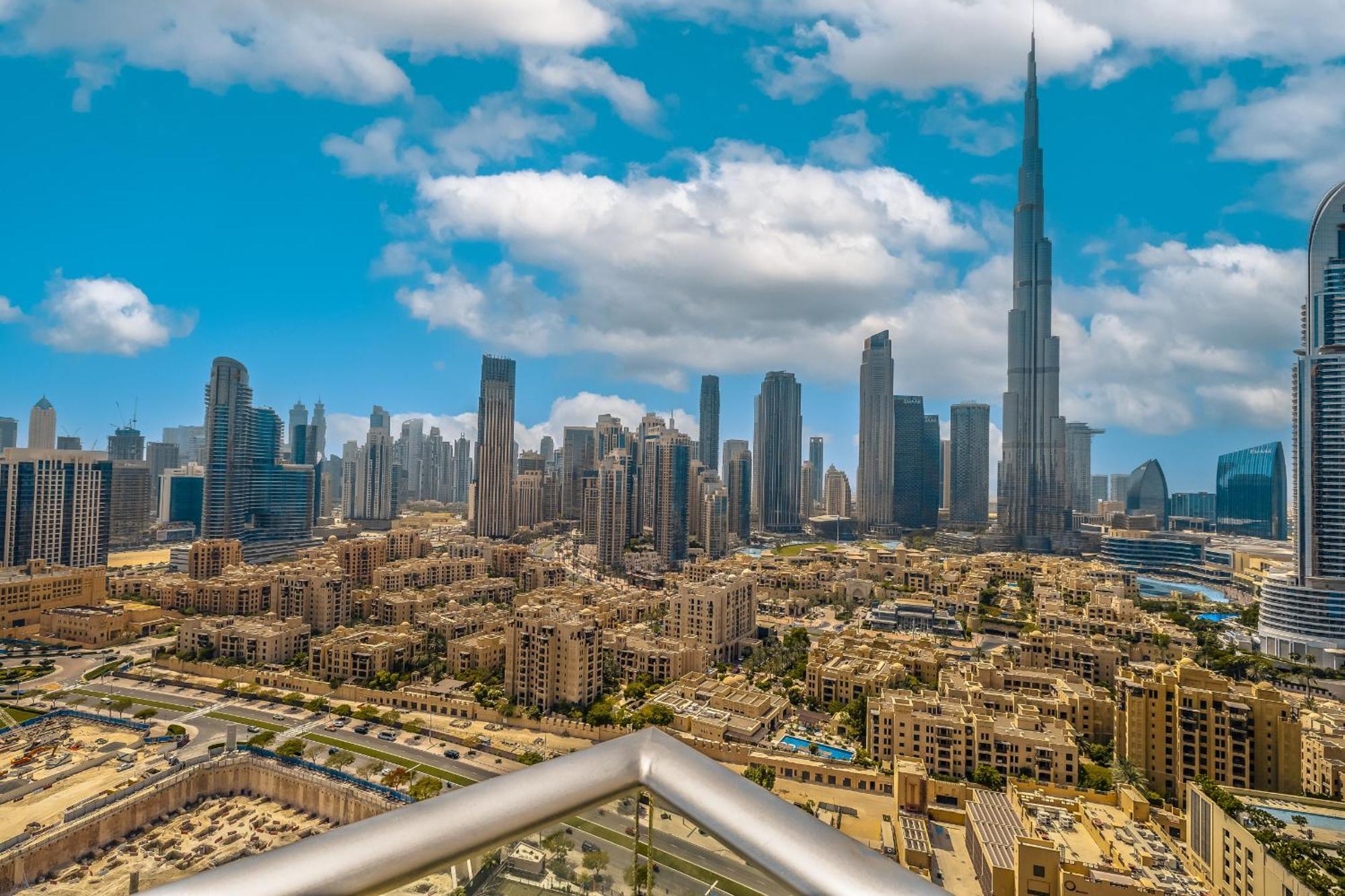 Upgraded With Stunning Burj Khalifa View Apartemen