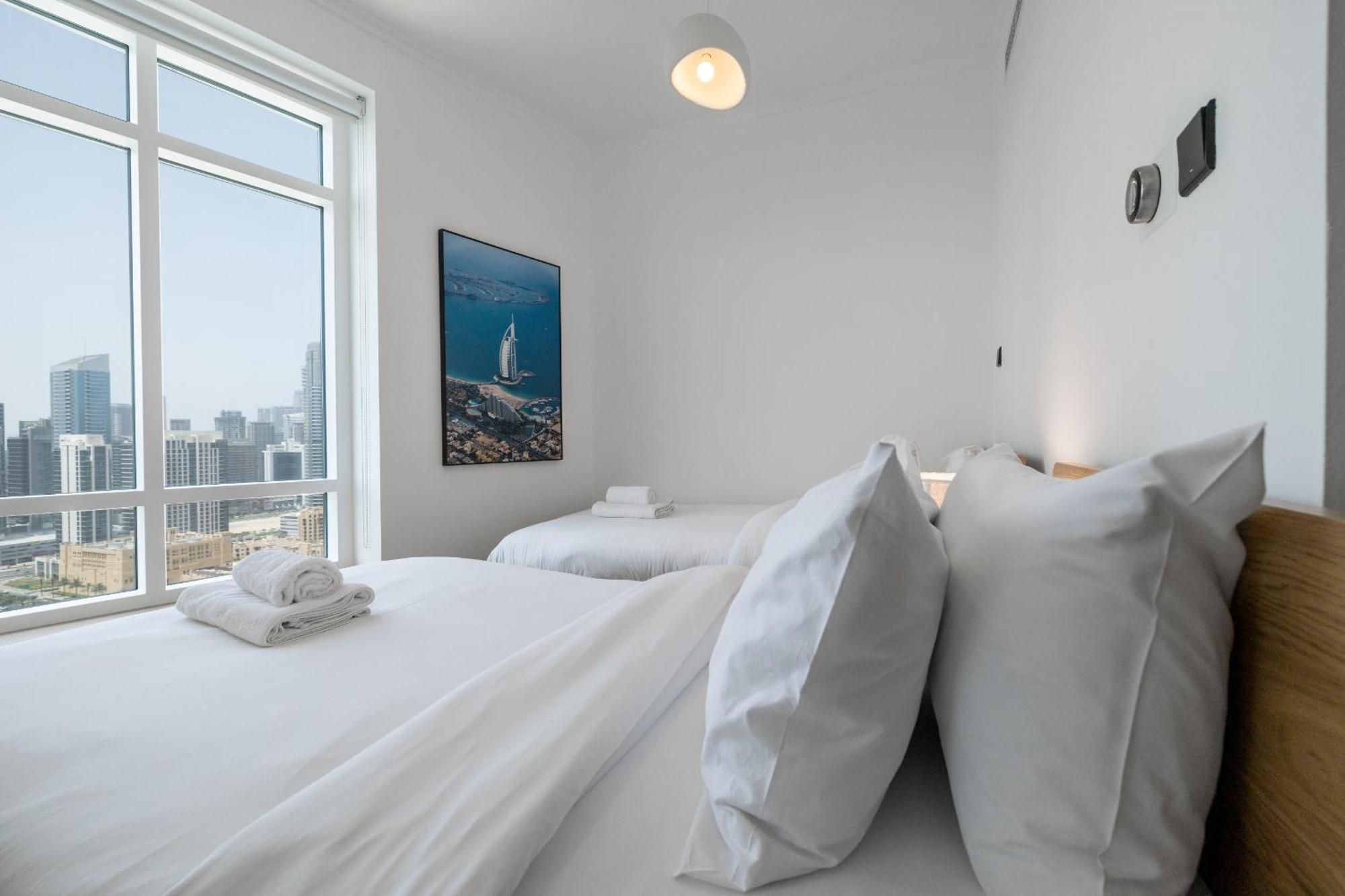 Upgraded With Stunning Burj Khalifa View * Dubai