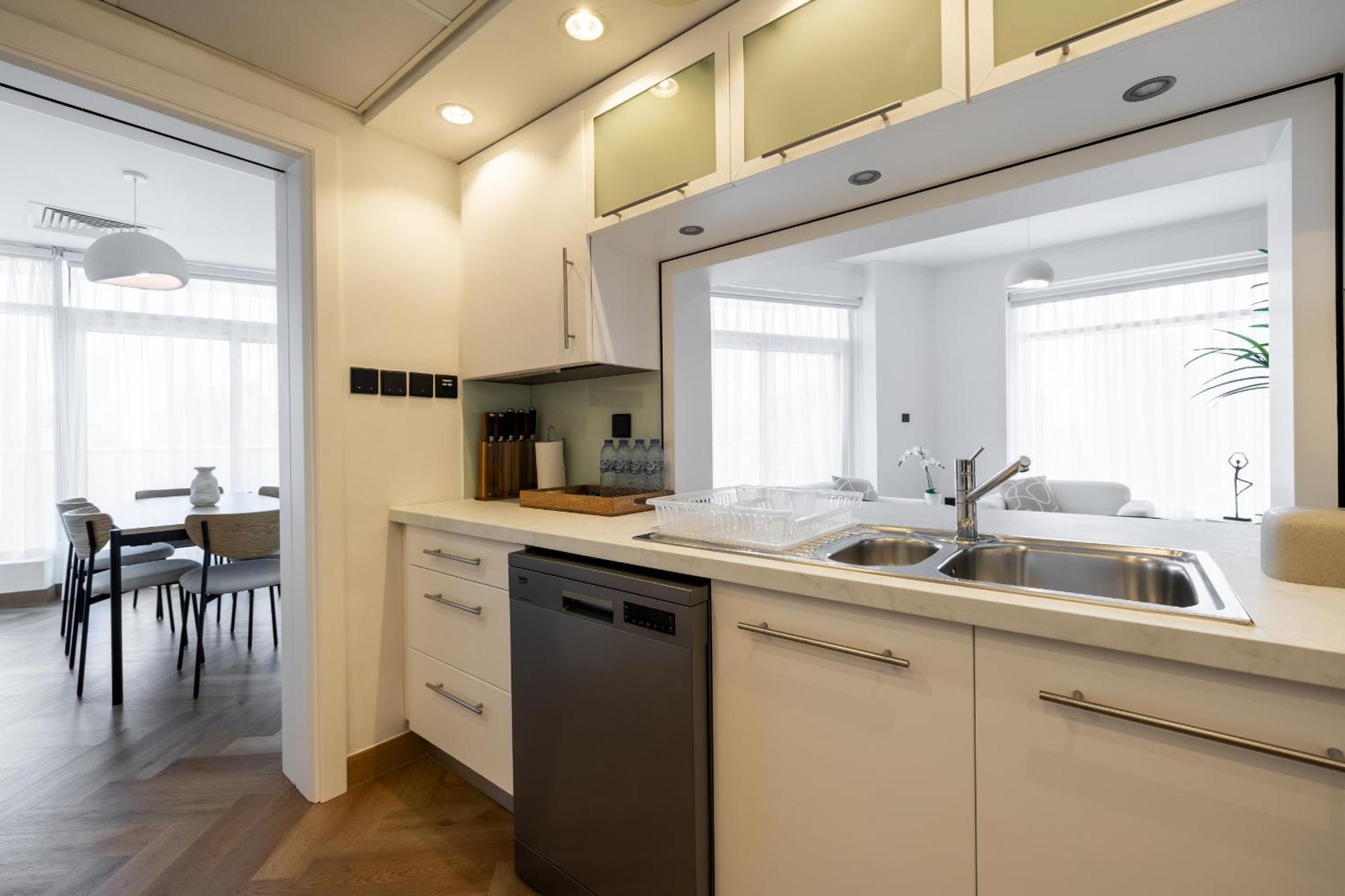 Upgraded With Stunning Burj Khalifa View Apartemen