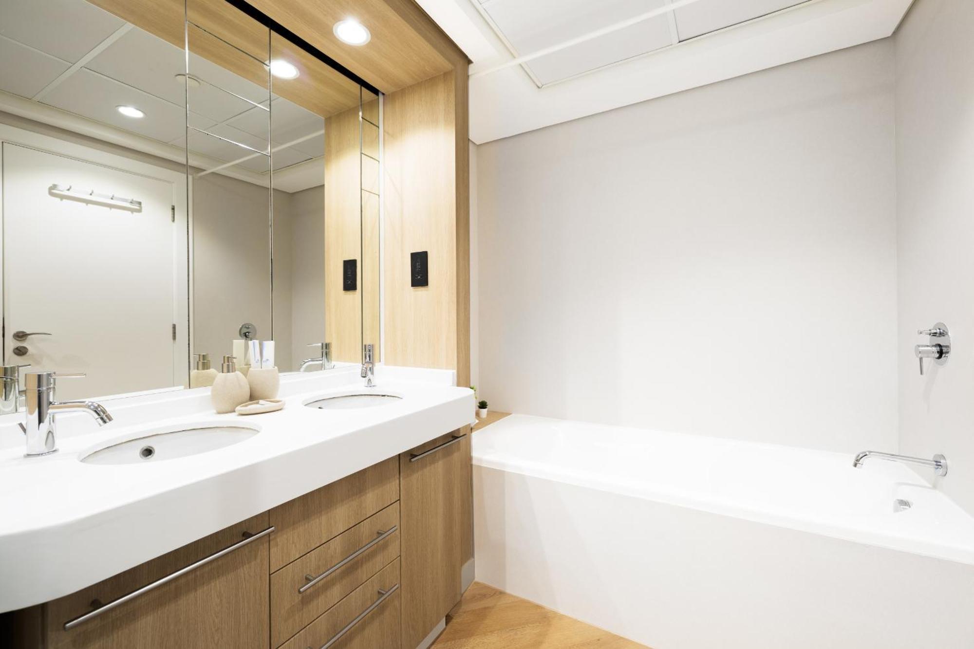 Apartemen Upgraded With Stunning Burj Khalifa View Dubai