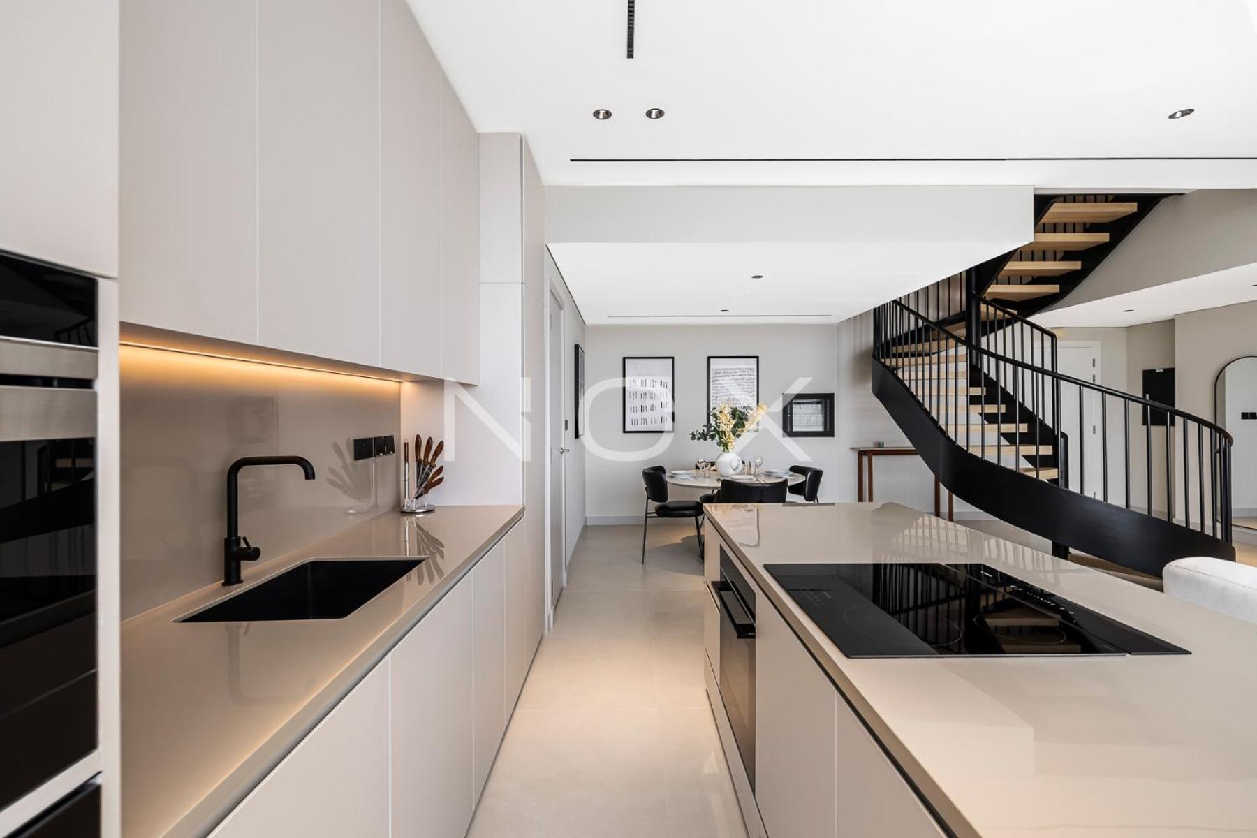 Luxurious 2-bedrooms Duplex Loft Prime Difc * Dubai