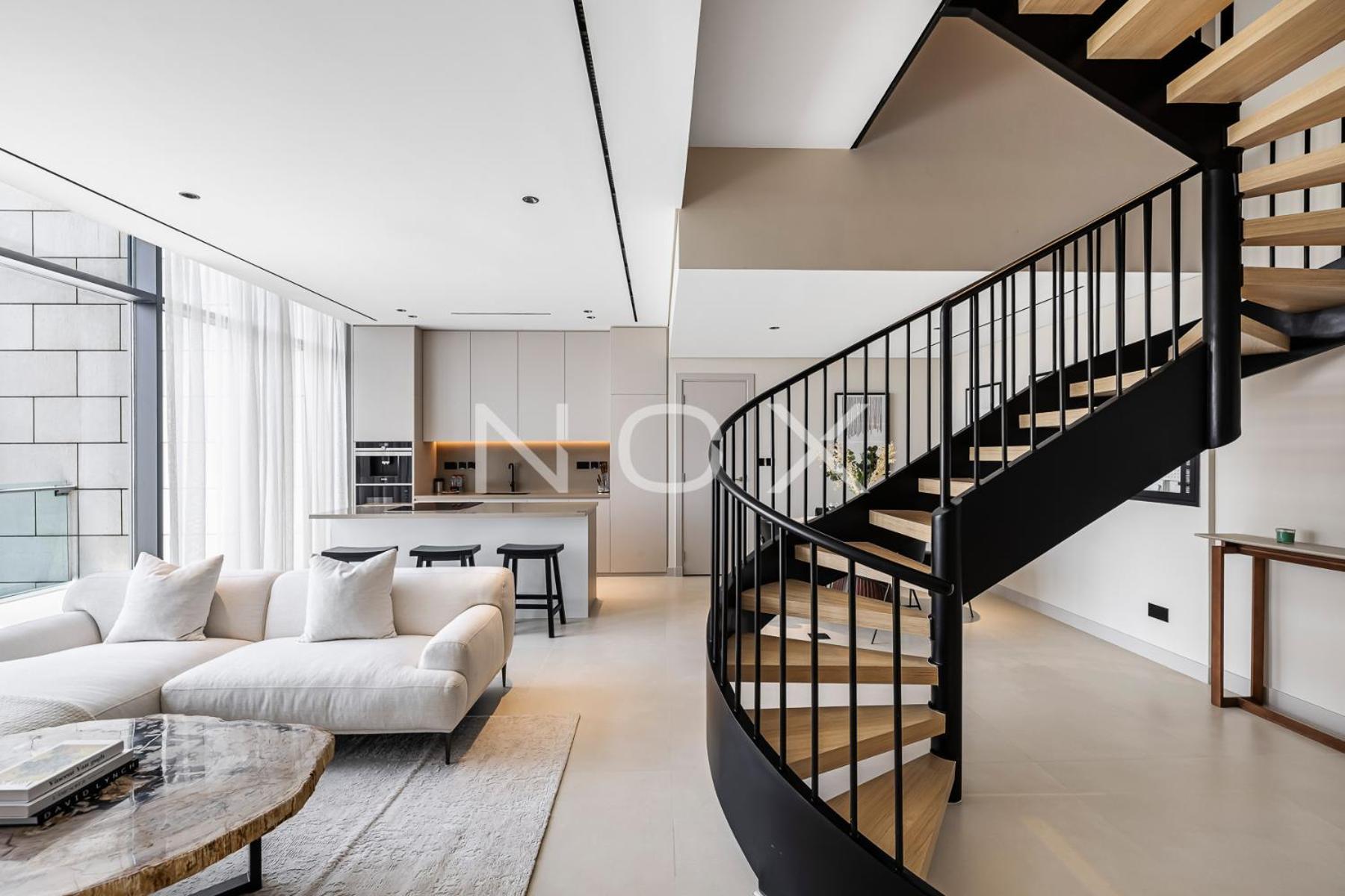 Luxurious 2-bedrooms Duplex Loft Prime Difc *