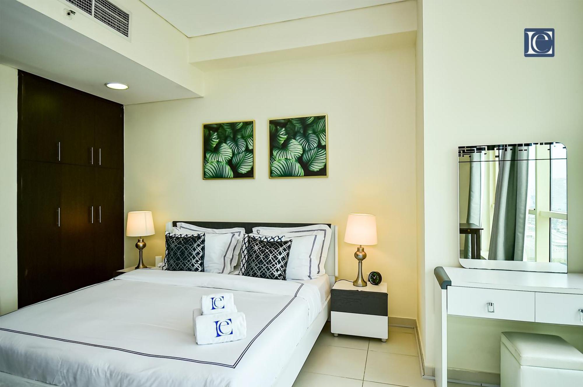 Luxury Escapes - Furnished With Balcony In Royal Oceanic