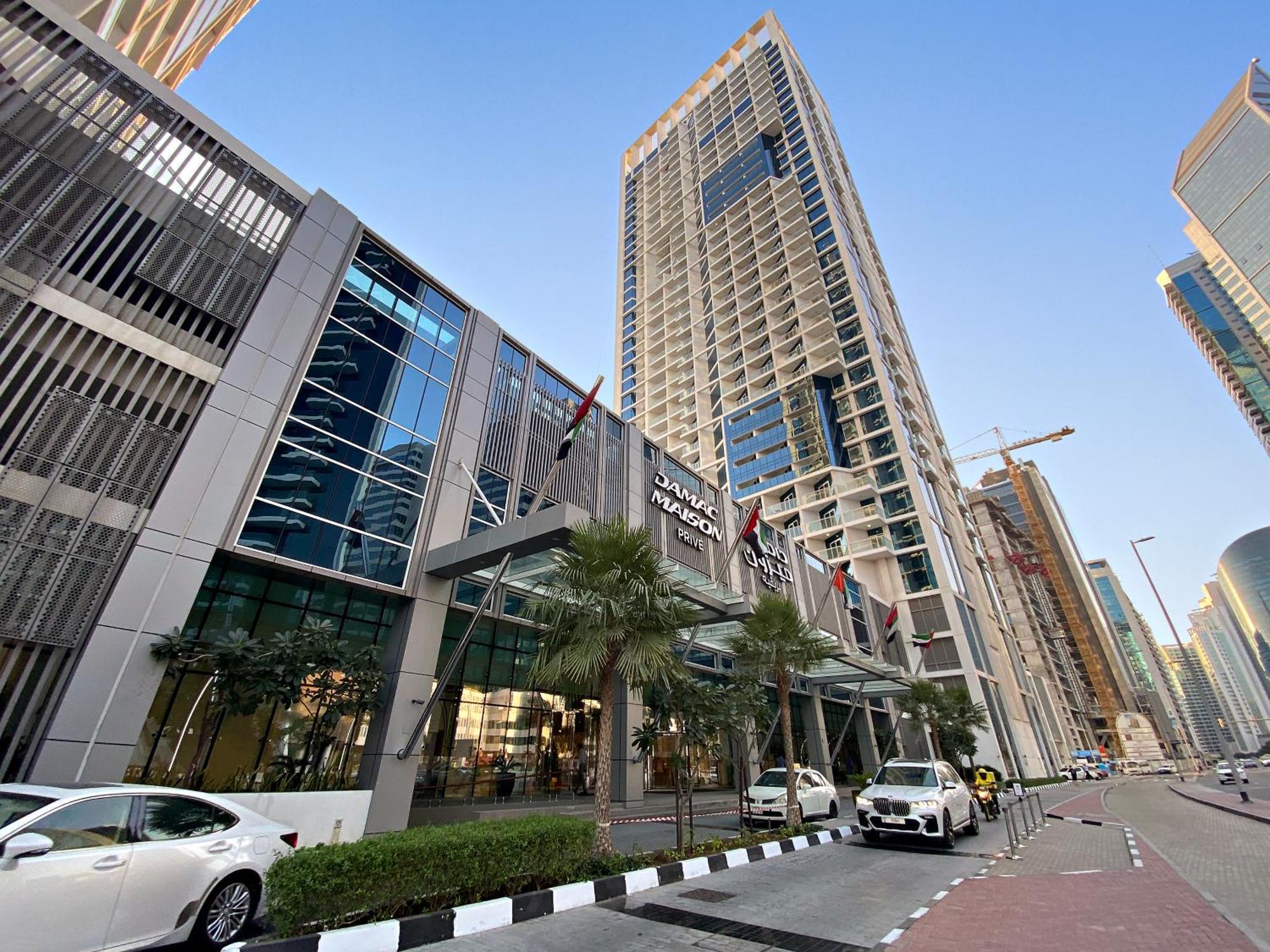 Aliving Stylish At Damam Prive With Balcony And Partial Burj Khalifa View-1315 Apartamento