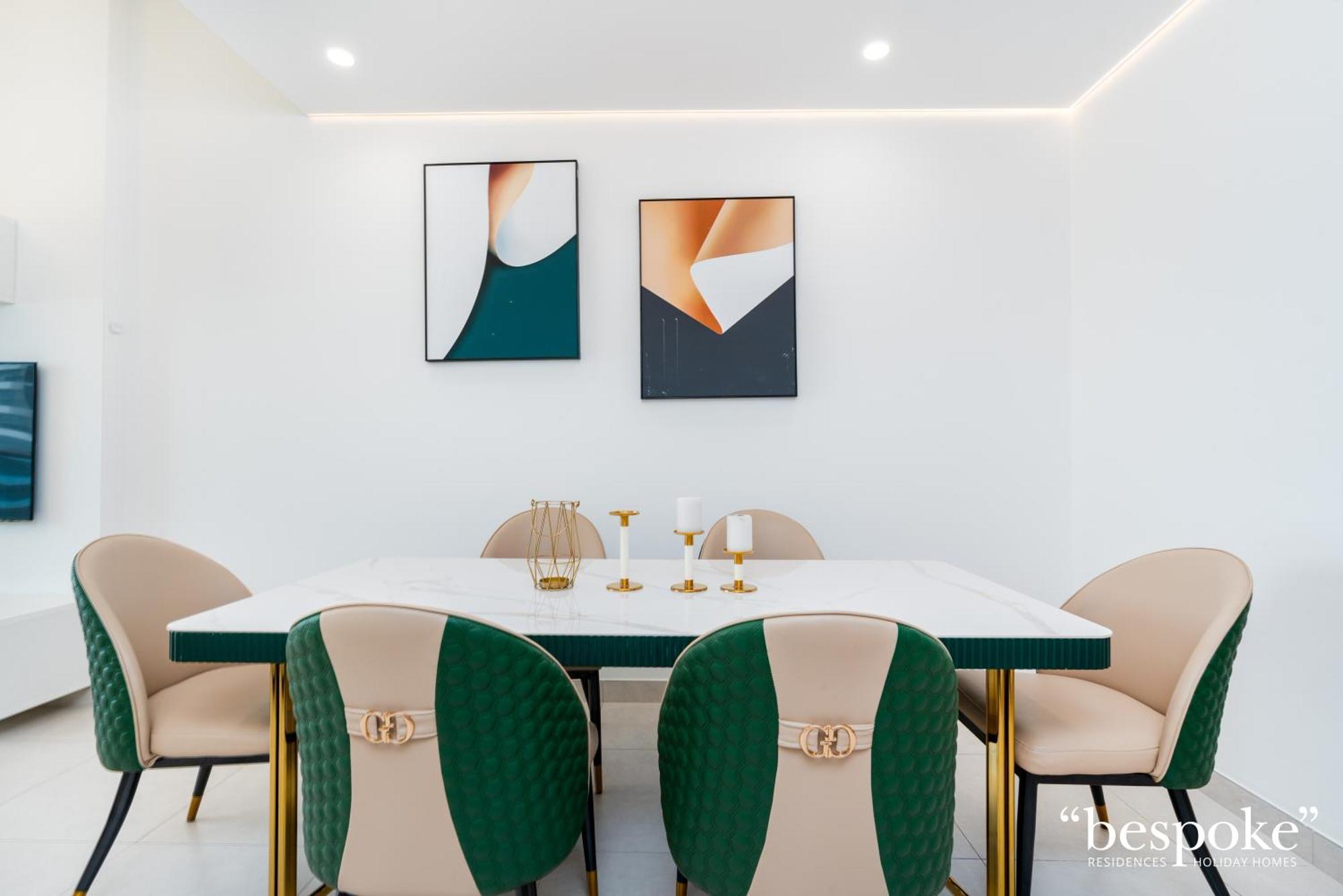 Appartement Bespoke - The Bay Residence, Stunning Views Dubai