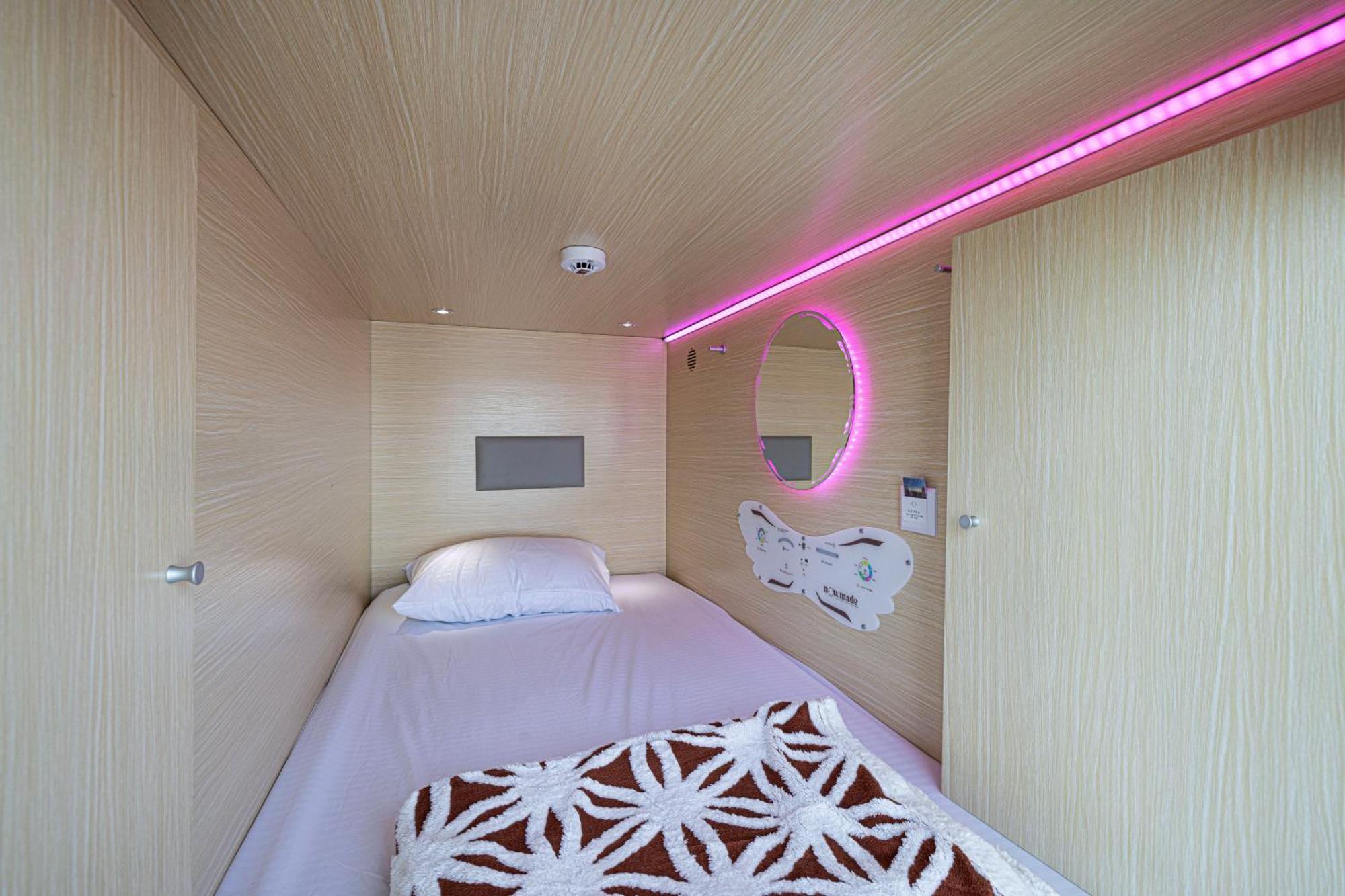 Capsule Experience Duplex - Panoramic Sea View - Nowmade La Marina Hostel *