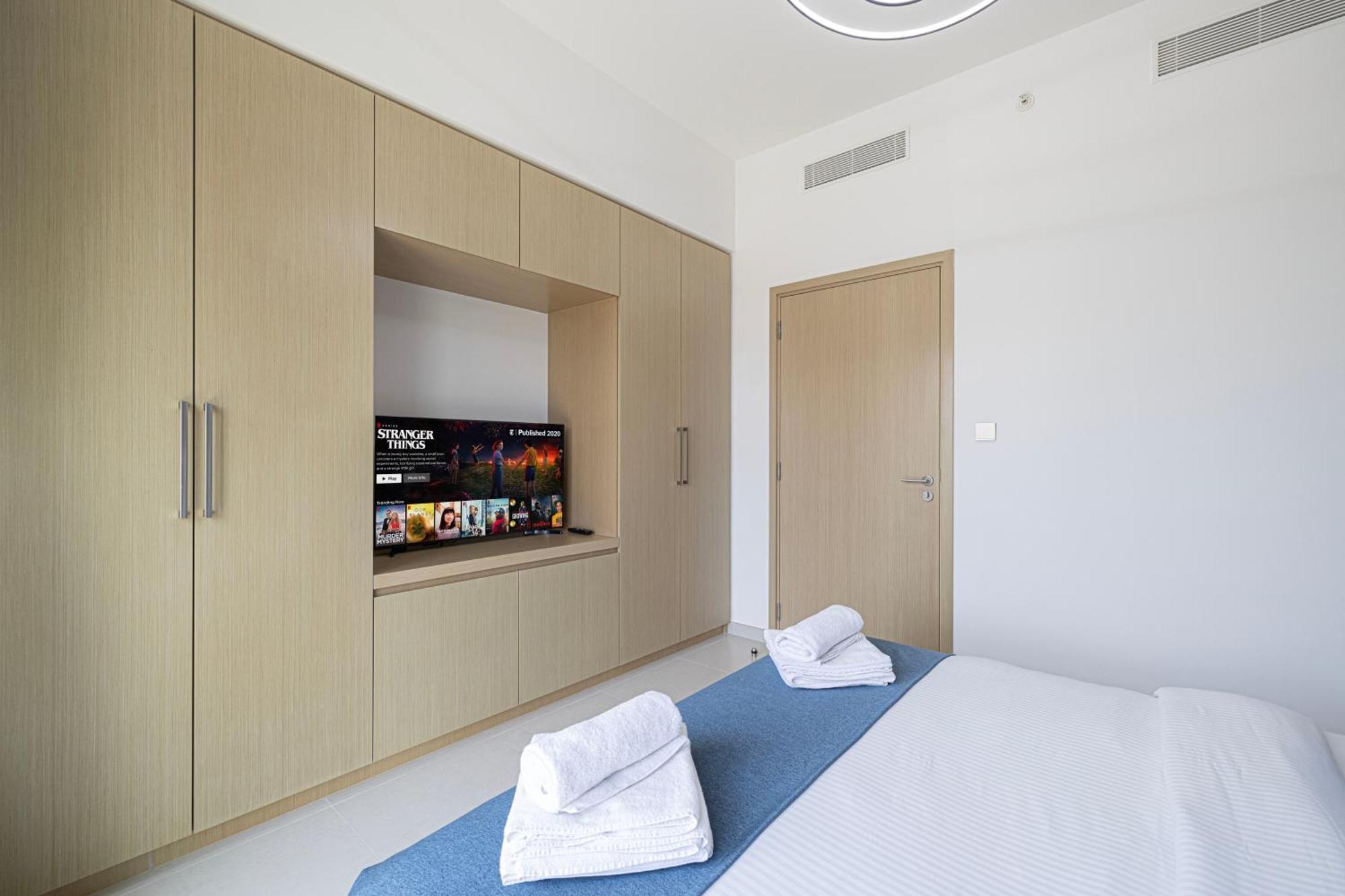 Apartamento 5 Minute Walk To The Fountains! Full Burj Khalifa View! 5-star Pool & Gym! Dubái