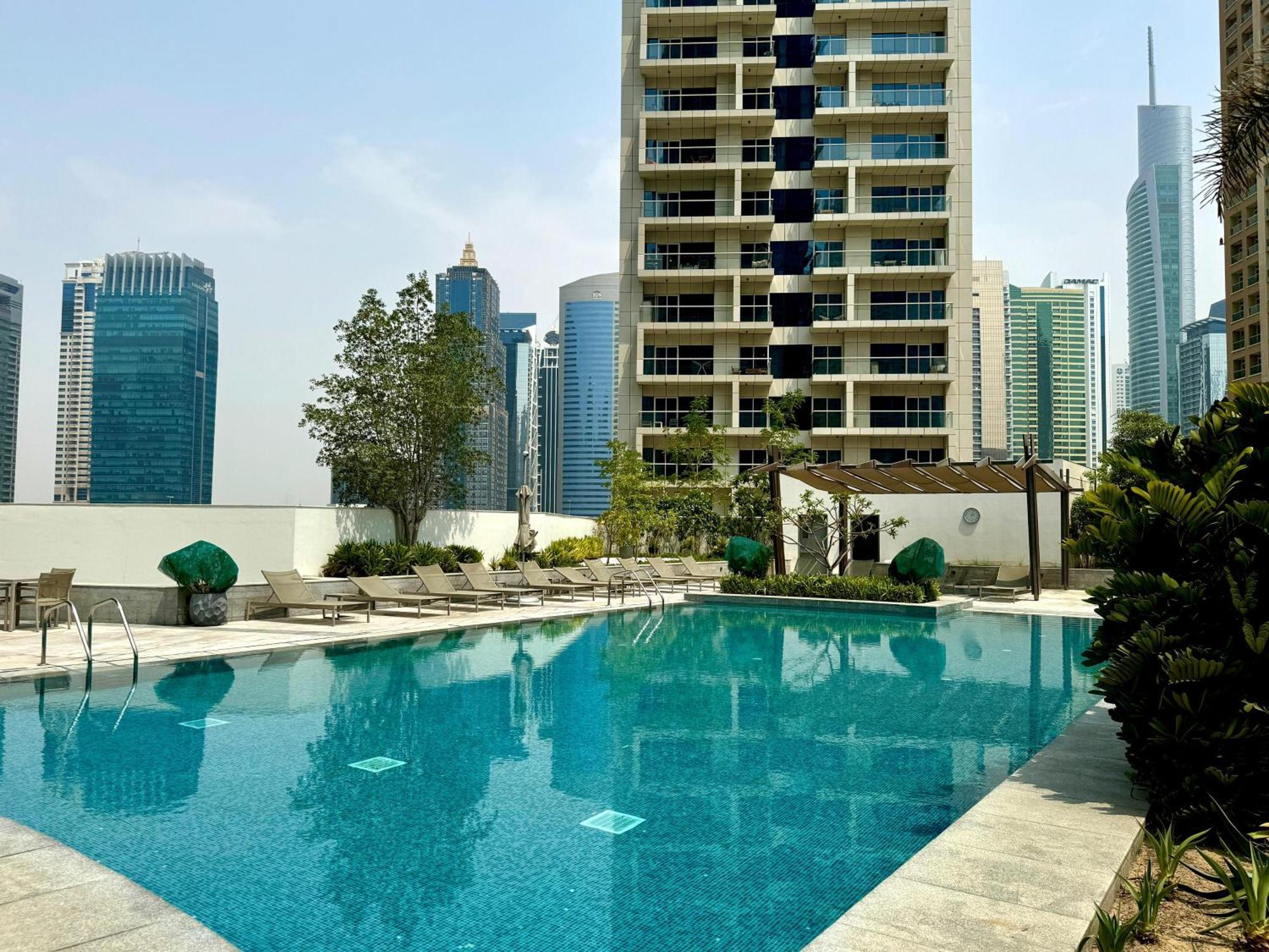 Poshy 1br W Marina Bay View Next To Marina Mall Dubai