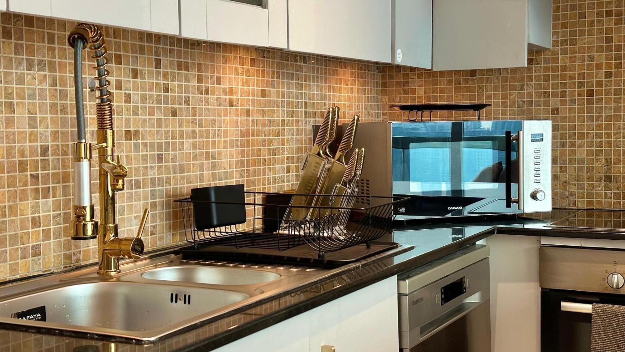 Appartement Luxury Large In The Heart Of Close To Mall And Burj Khalifa *