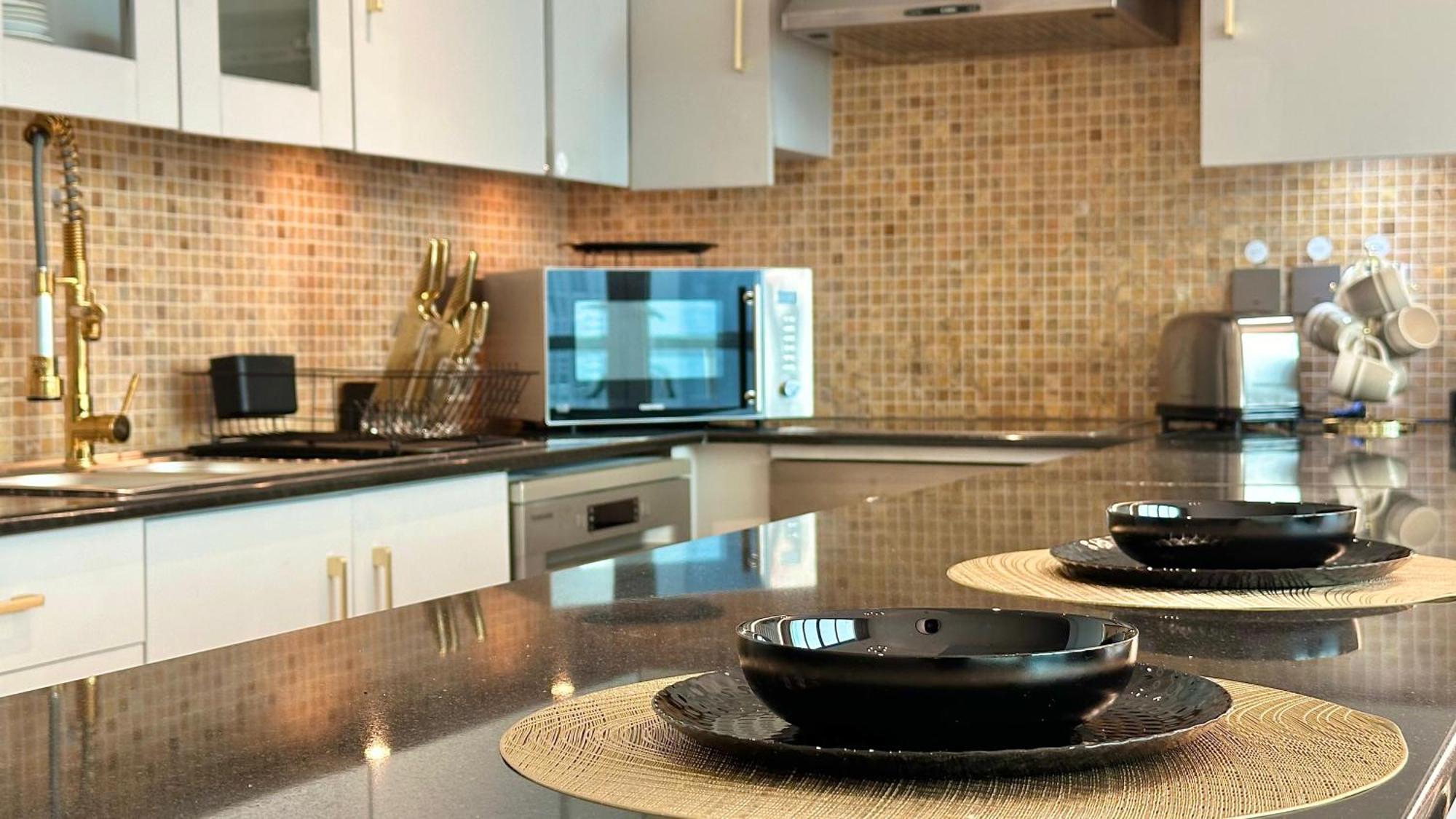 Luxury Large In The Heart Of Close To Mall And Burj Khalifa Apartamento *