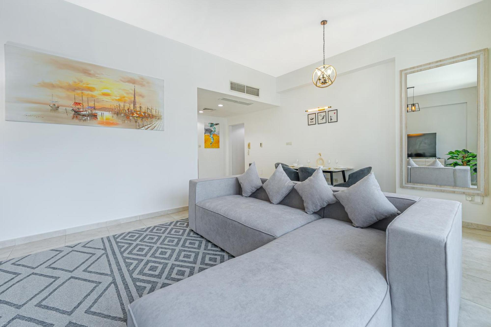 Savis Homes- Modern & Stylish Marina View